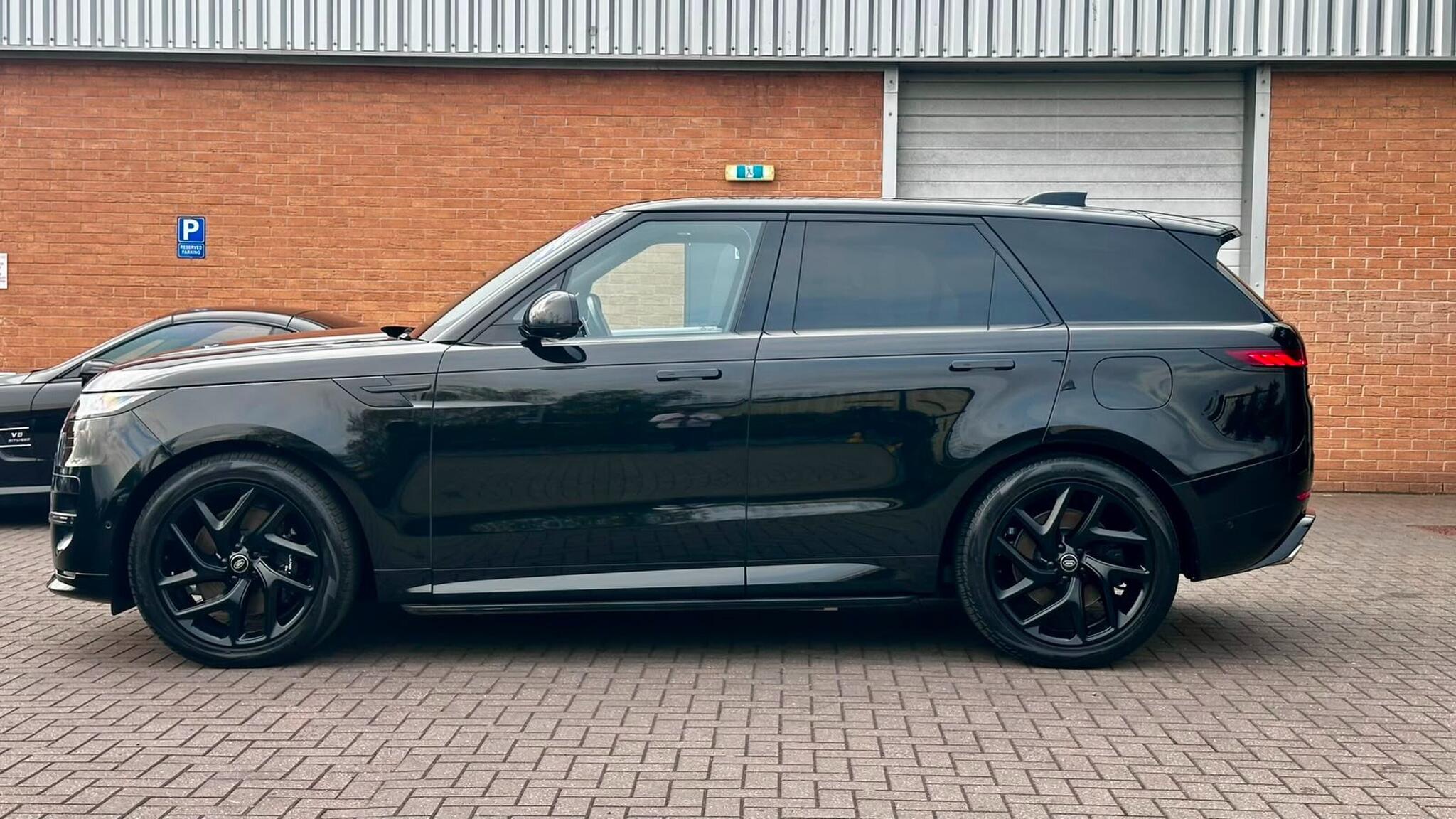 Land Rover Range Rover view 12