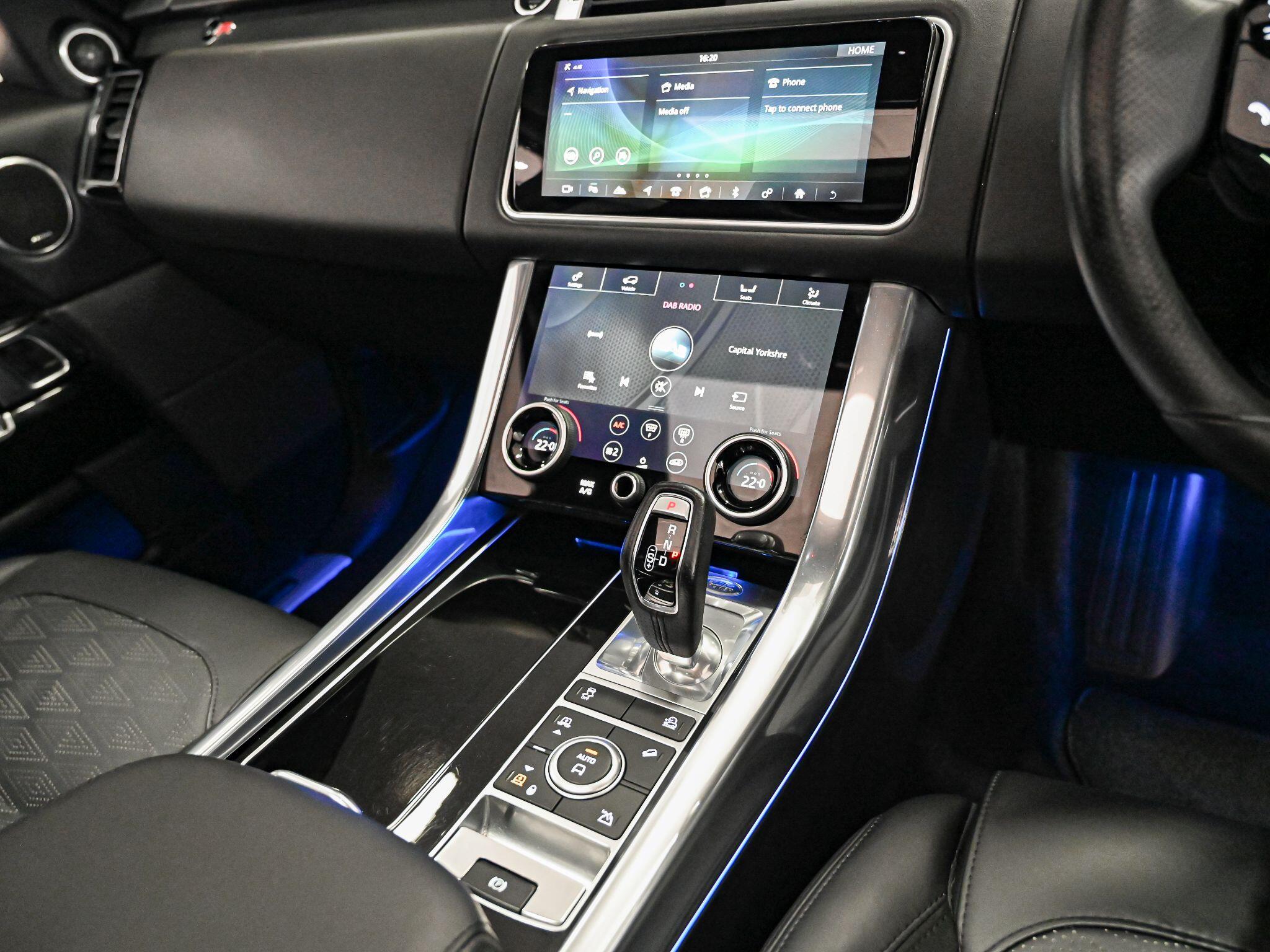 Land Rover Range Rover Sport view 9