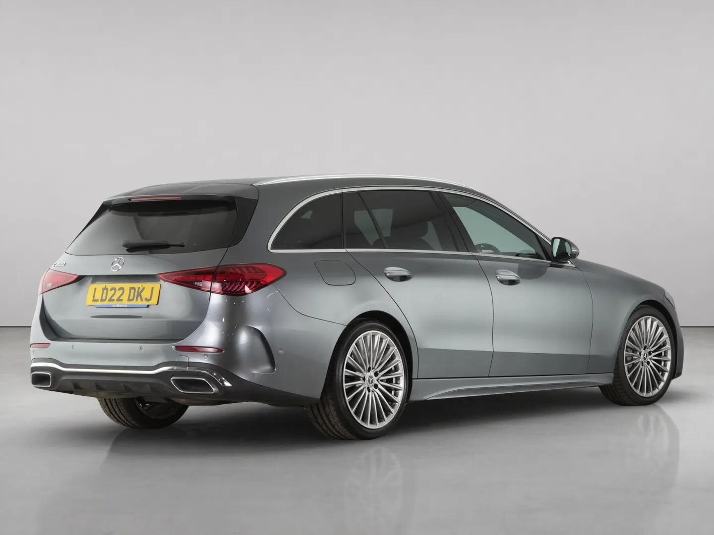 Mercedes-Benz C-Class view 11