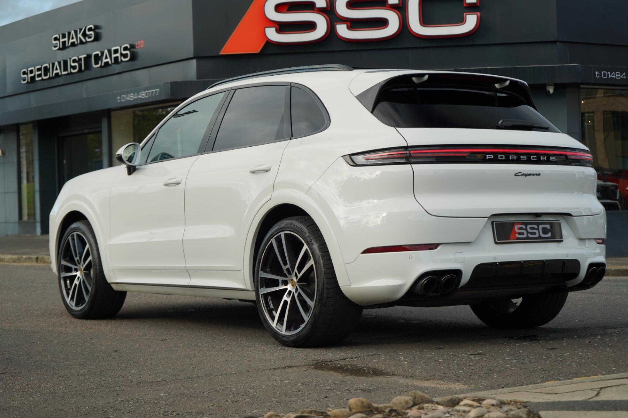 Porsche Cayenne view 8