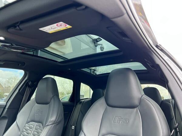 Audi RS6 Avant view 17