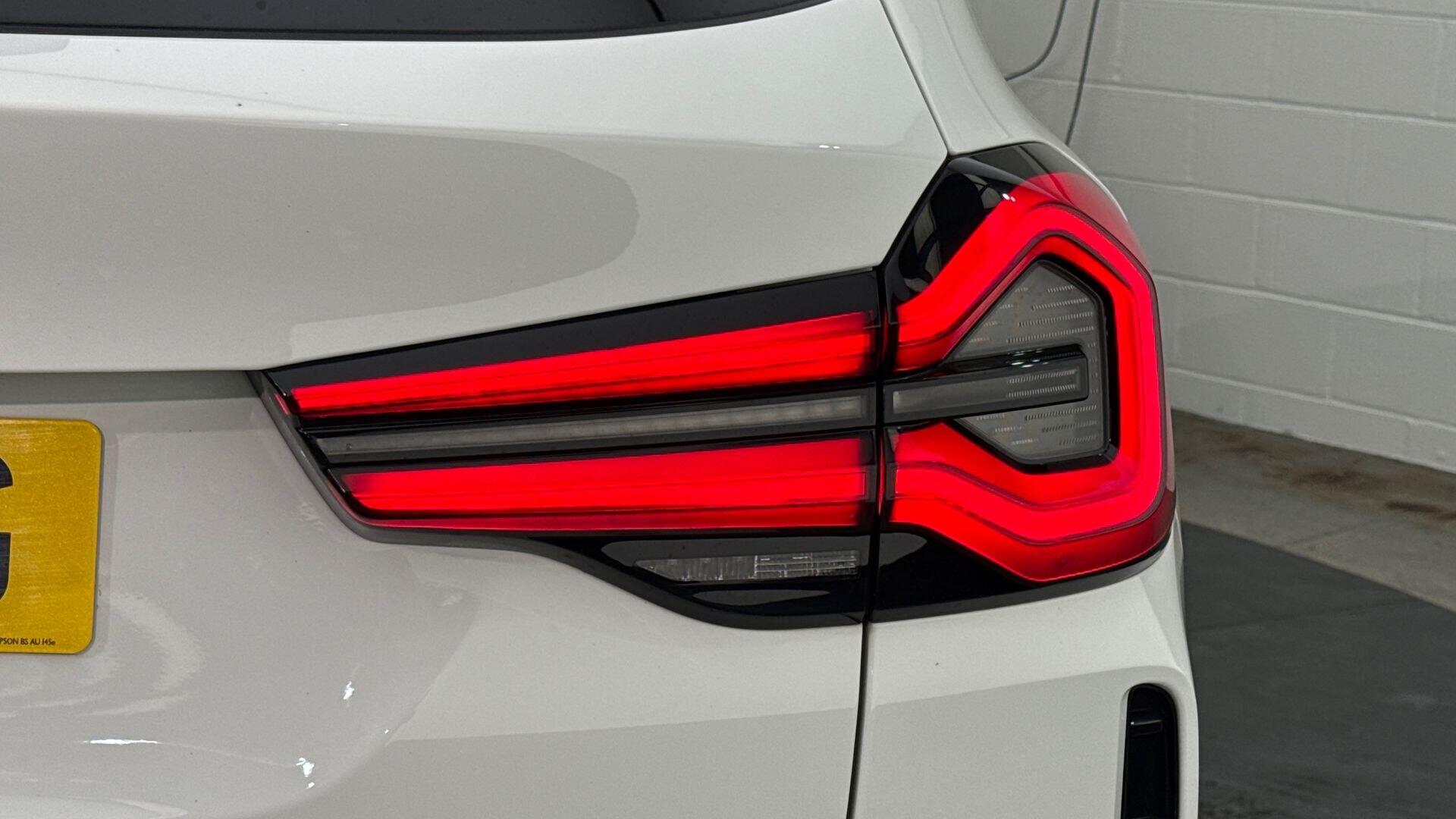 BMW X3 view 22