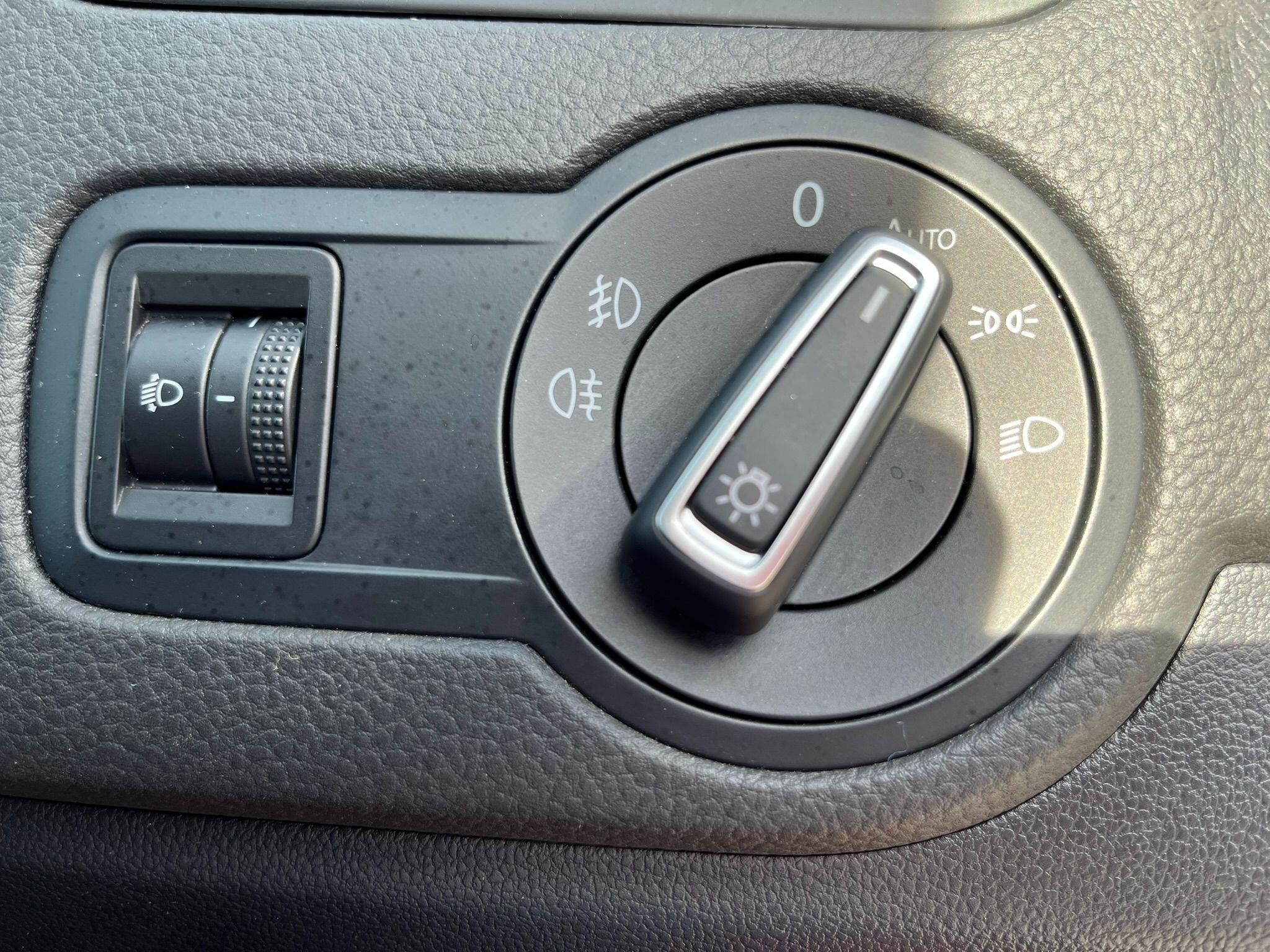 Volkswagen Polo view 18