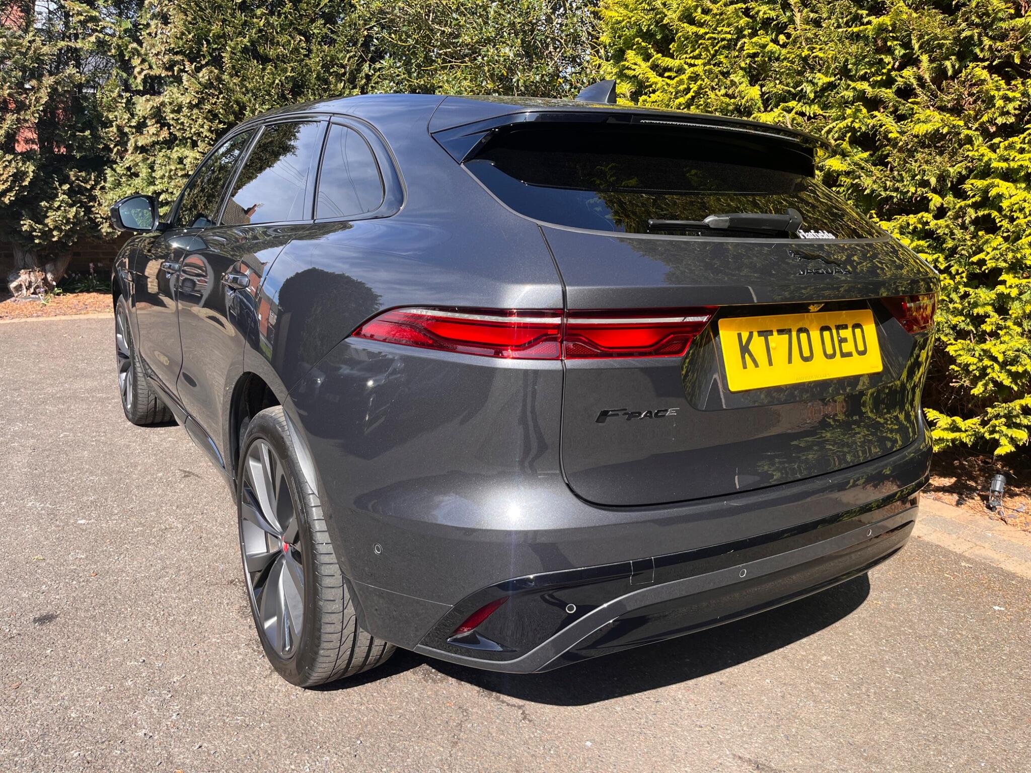 Jaguar F-Pace view 12