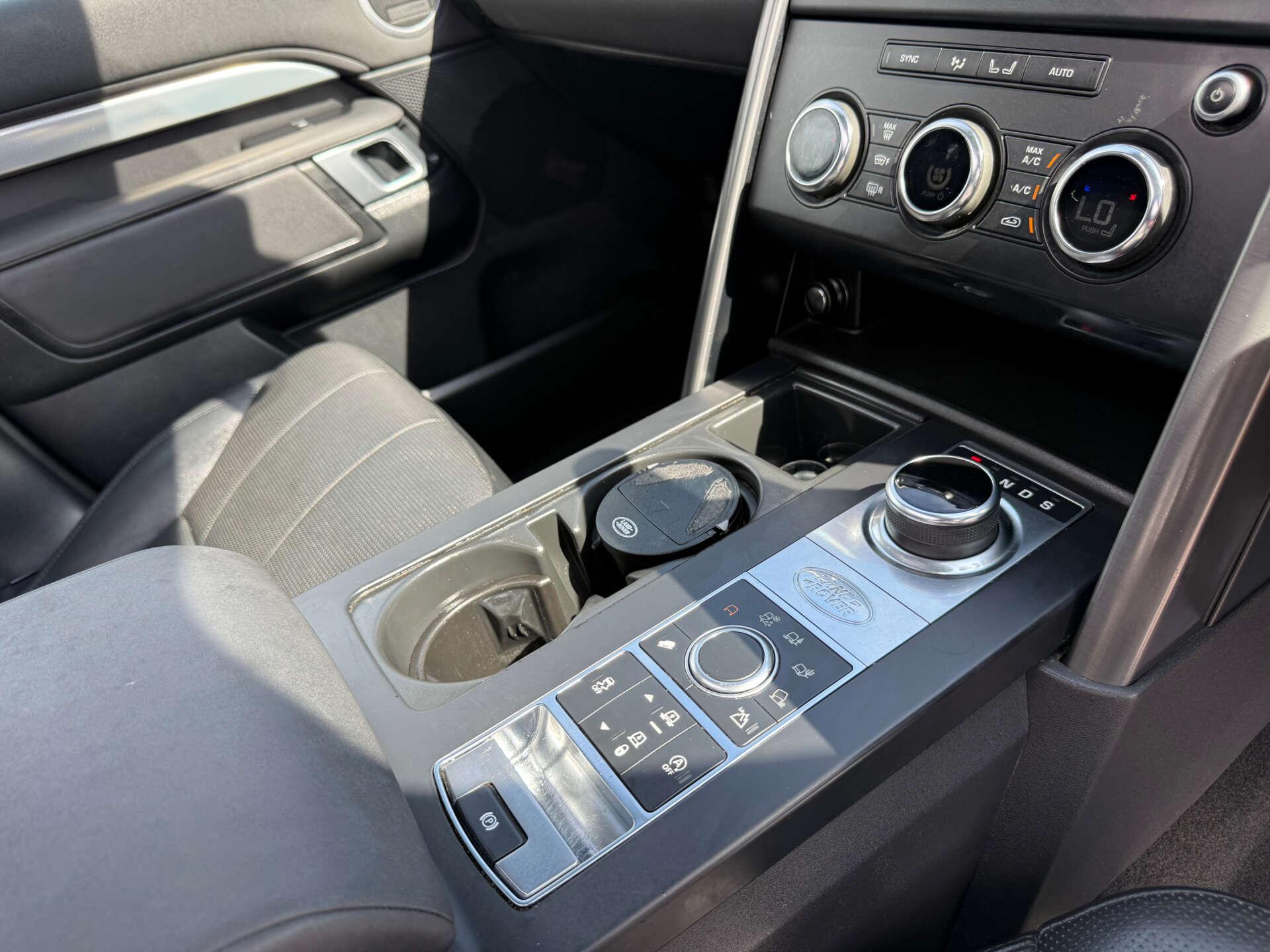 Land Rover Discovery view 37
