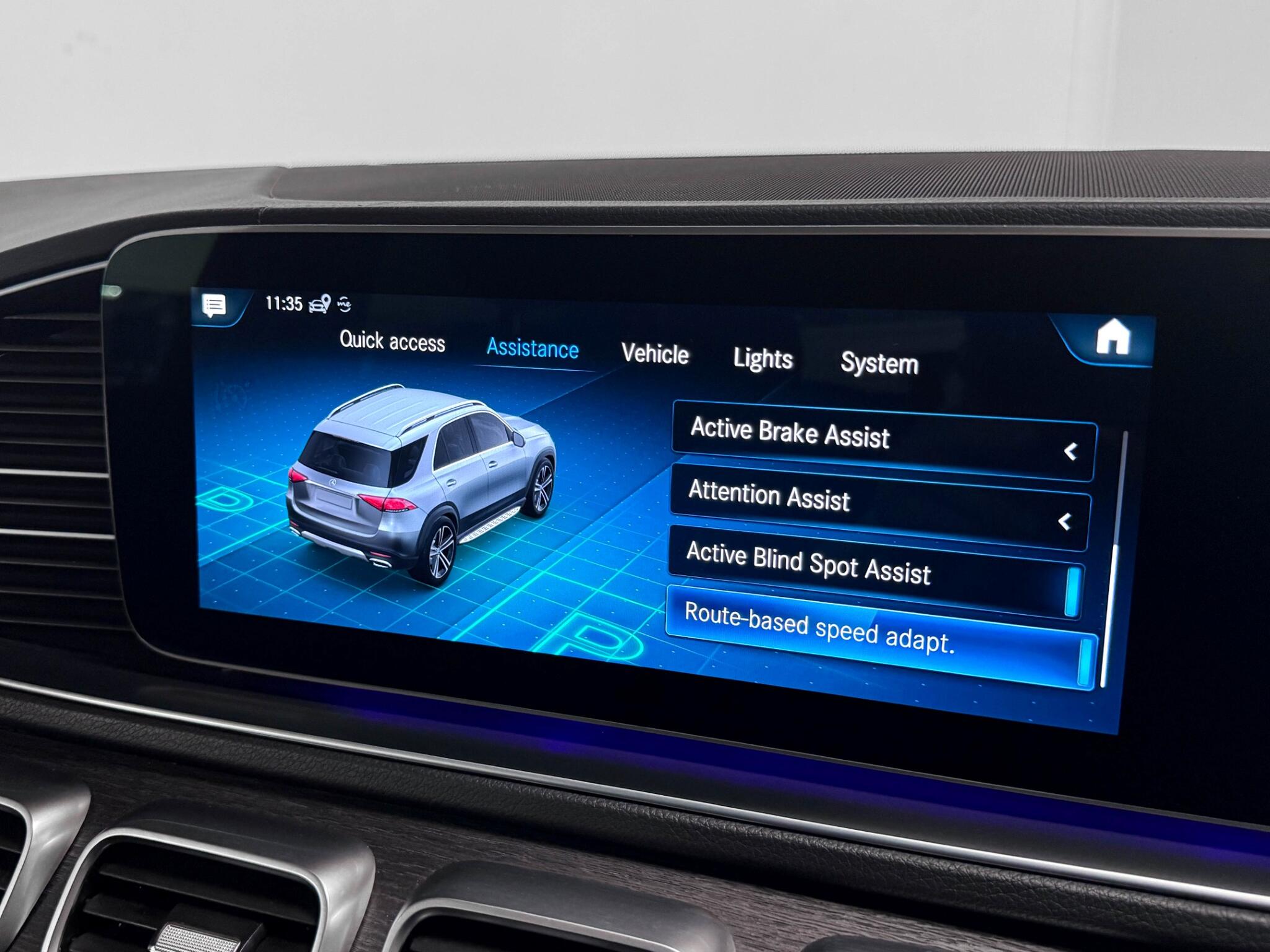 Mercedes-Benz Gle view 59