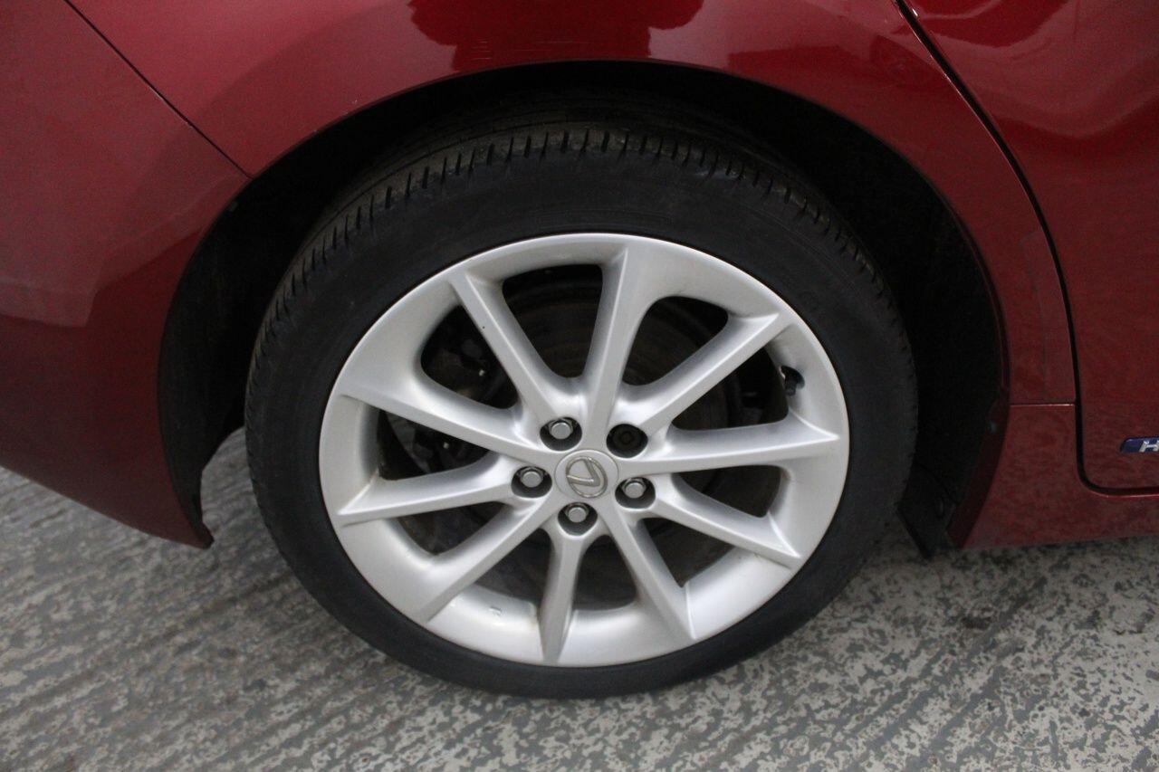 Lexus CT view 57