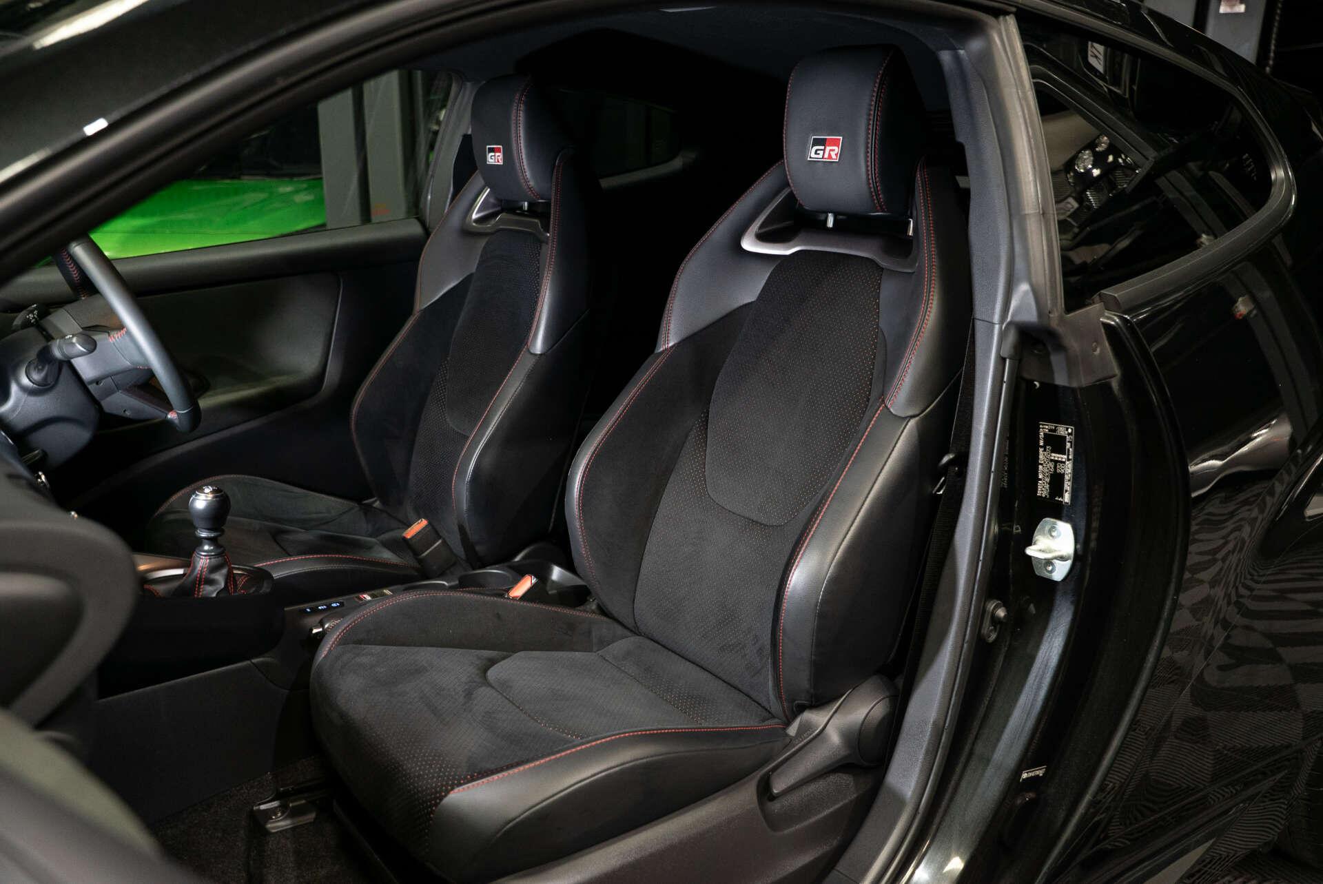 Toyota Yaris view 4
