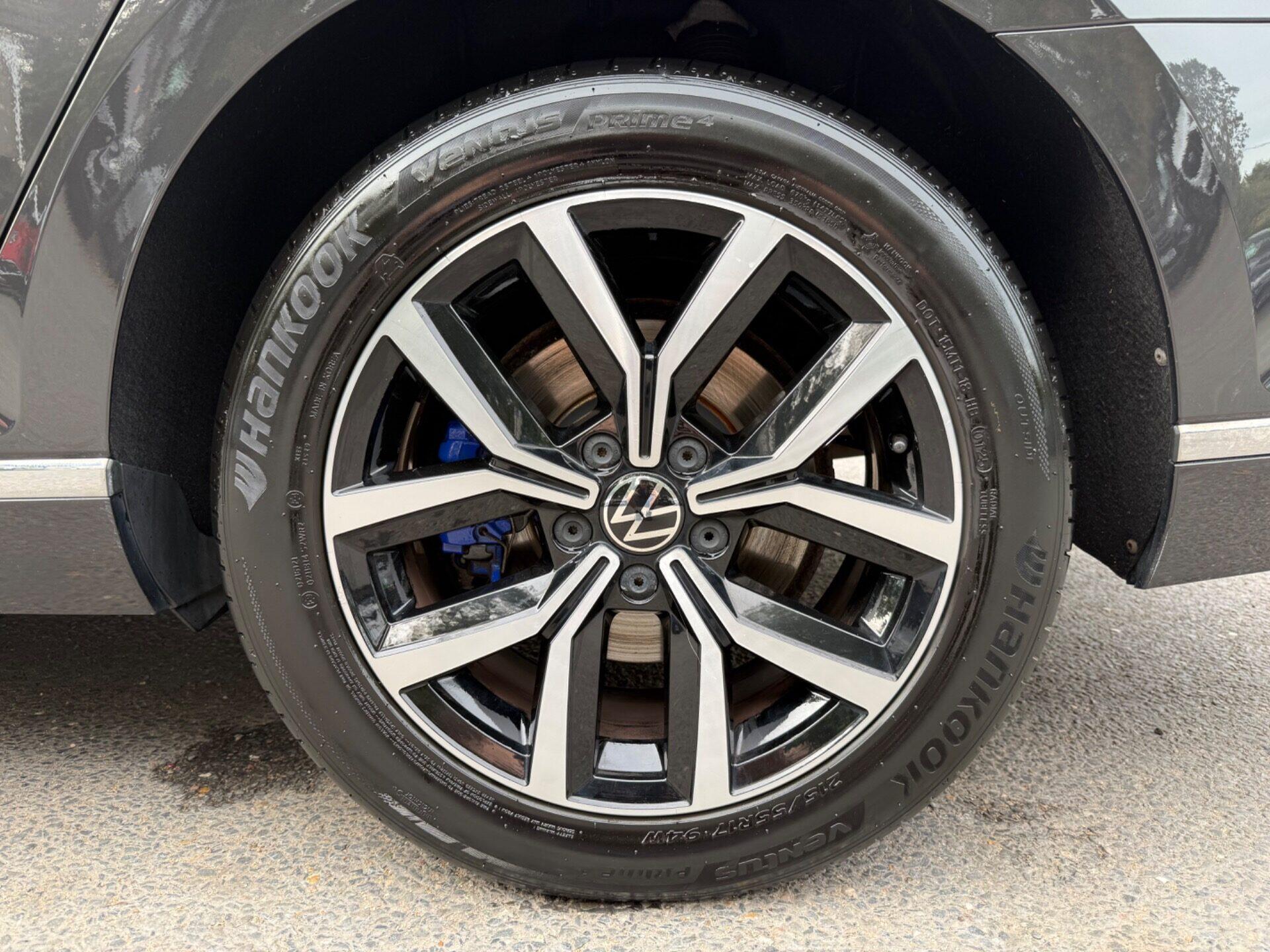 Volkswagen Passat view 65