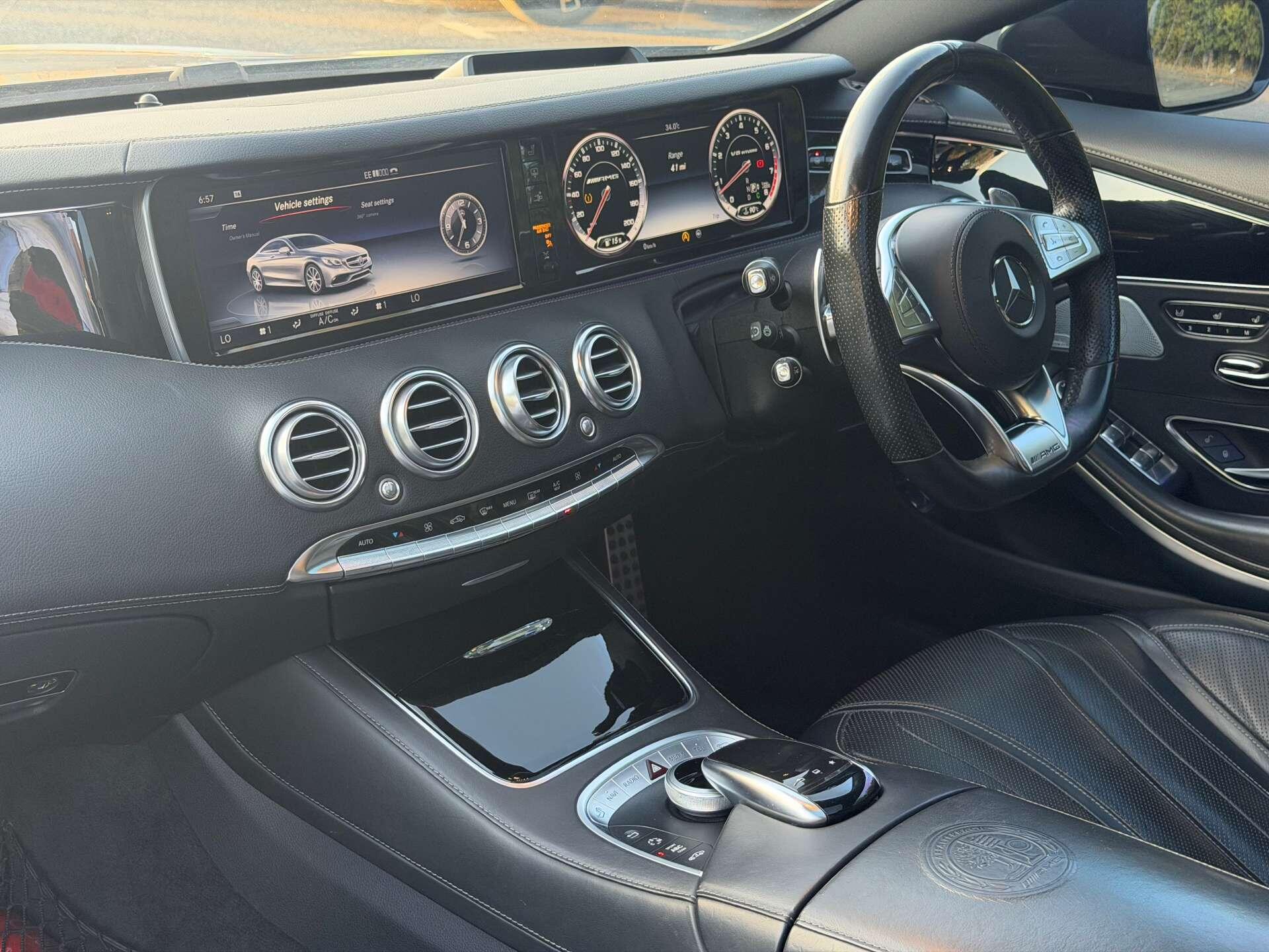 Mercedes-Benz S-Class view 25