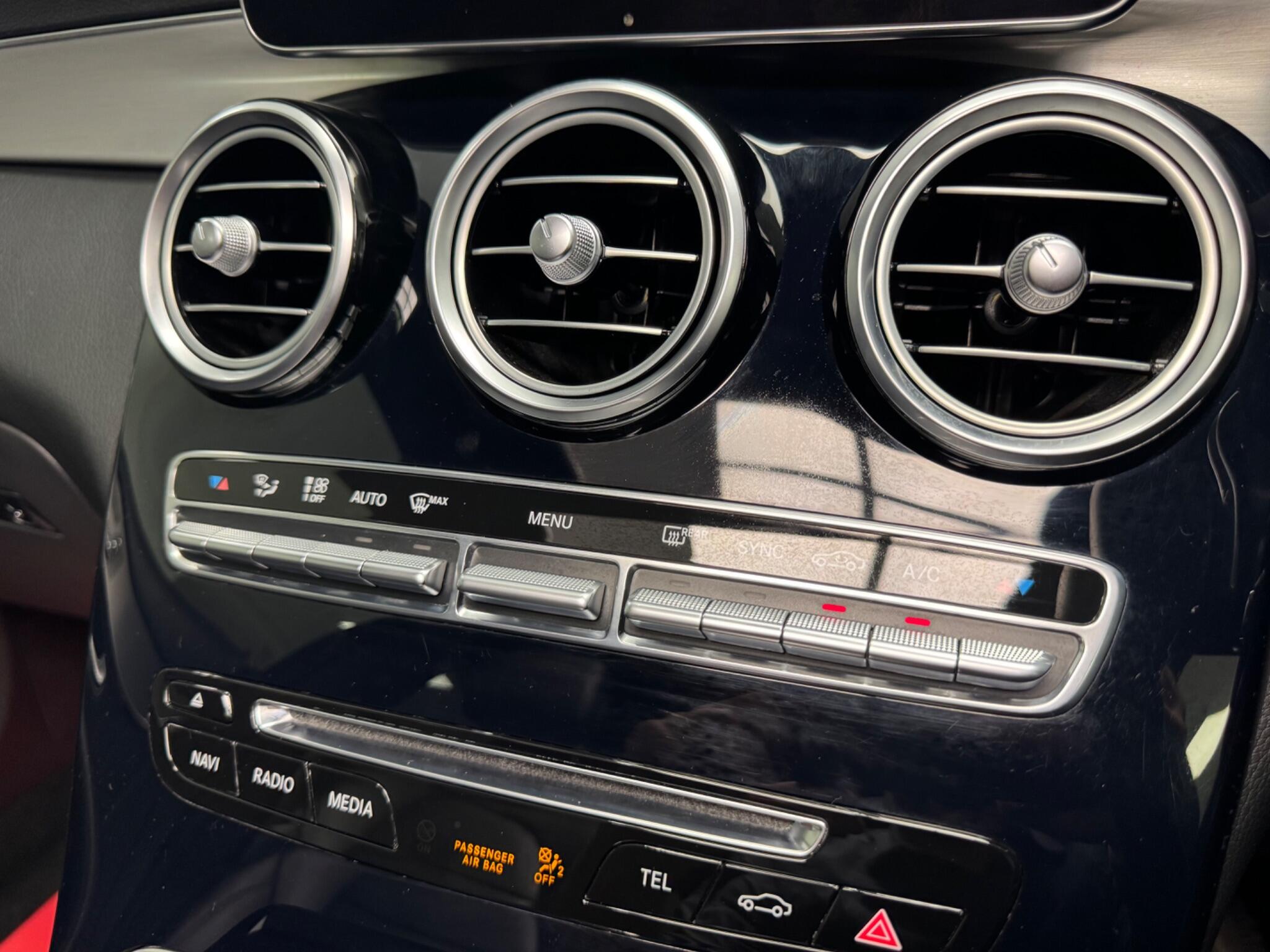 Mercedes-Benz GLC view 33