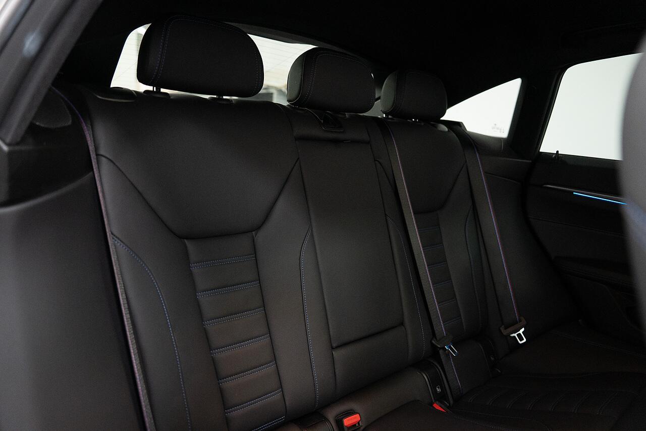 BMW I4 view 23
