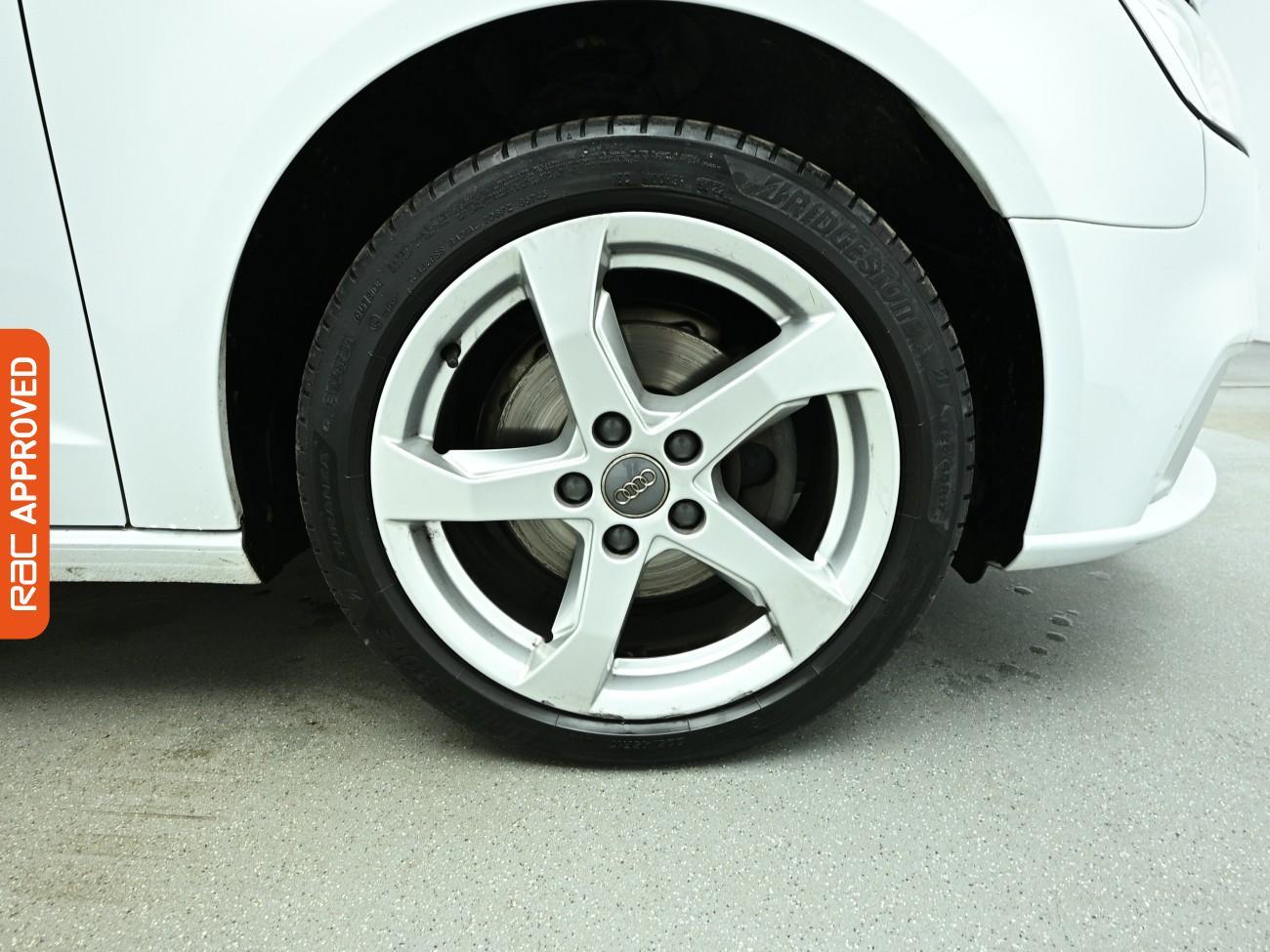 Audi A3 view 28