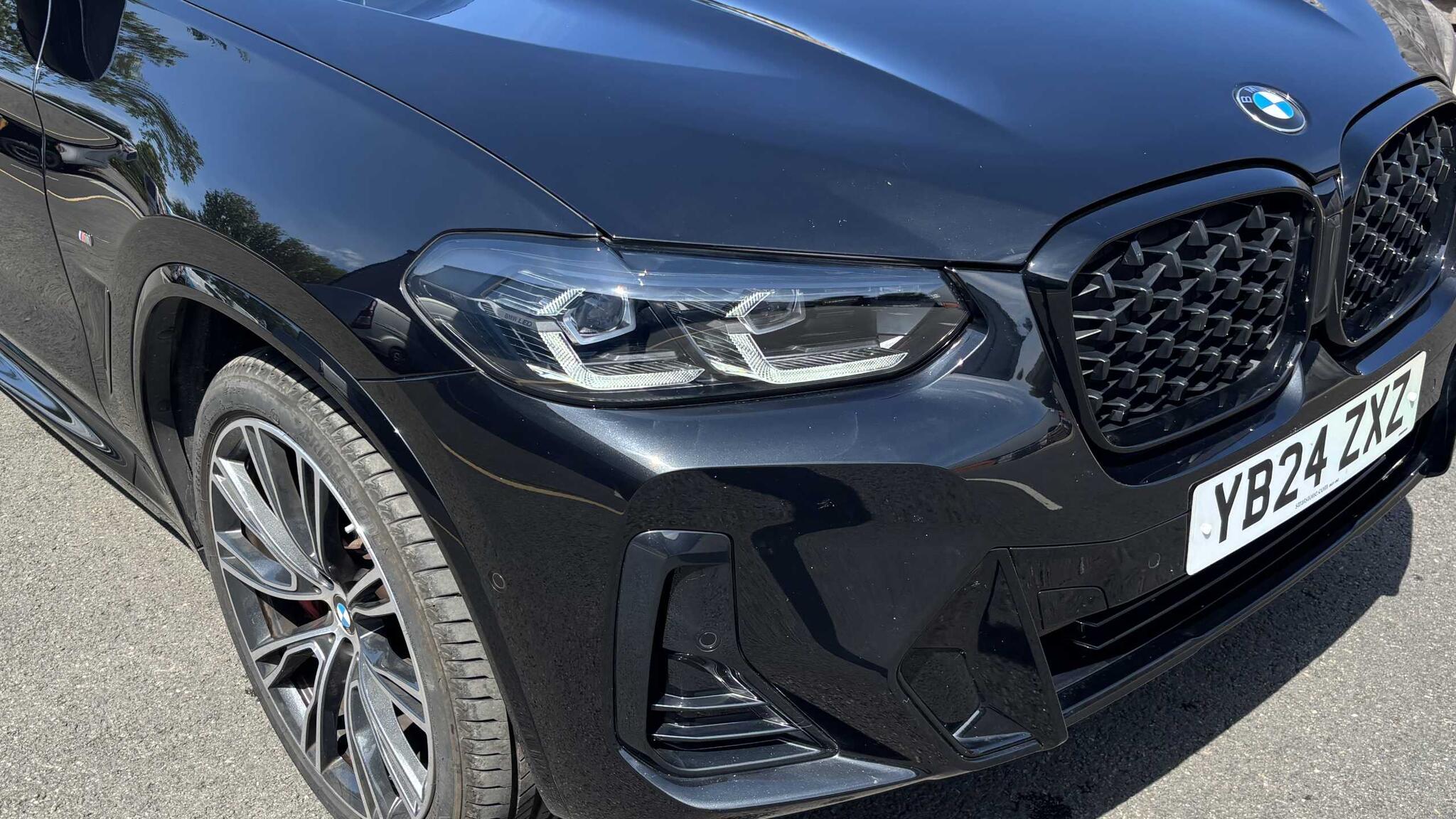 BMW X4 view 37