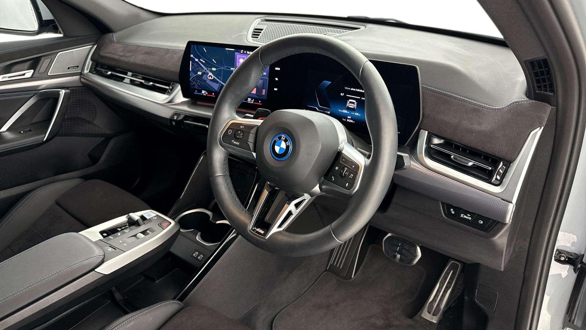BMW Ix2 view 6