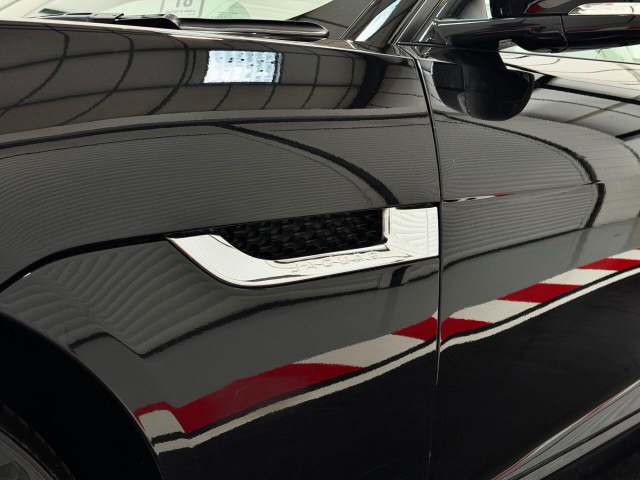 Jaguar F-Type view 34