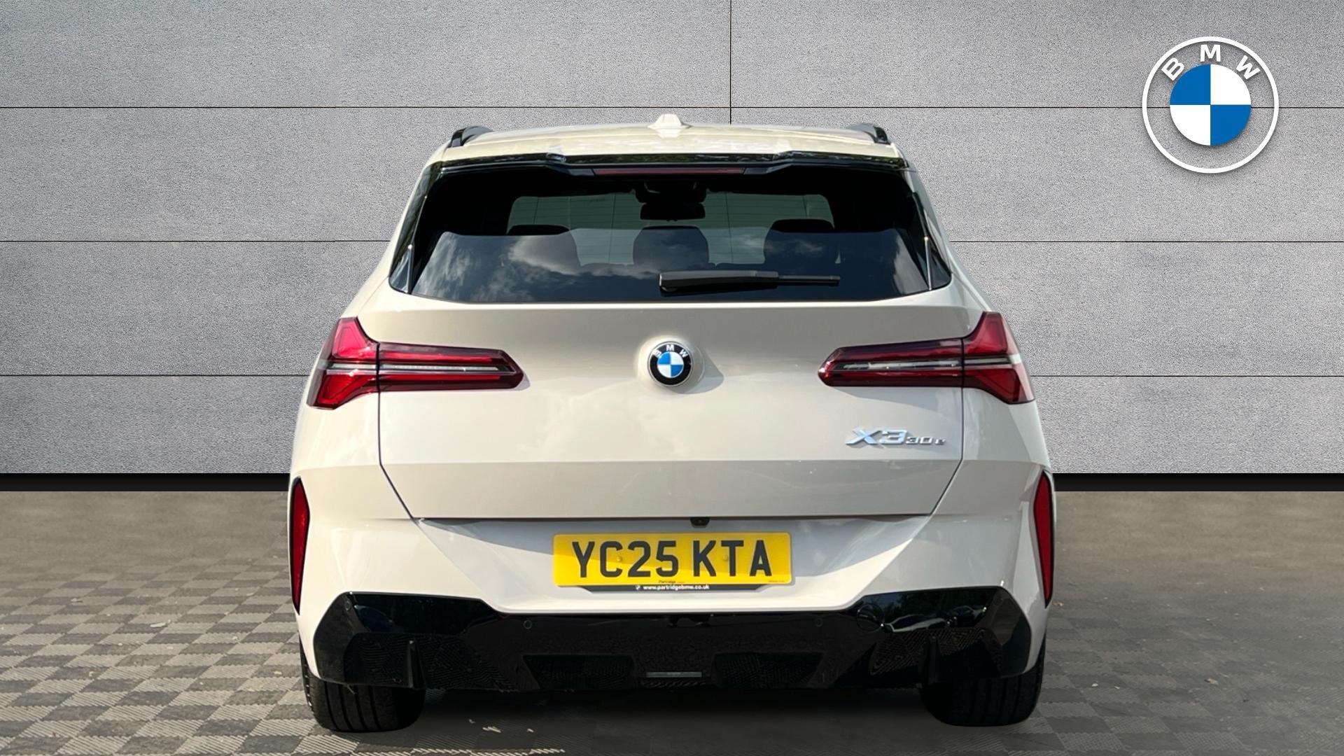 BMW X3 view 15