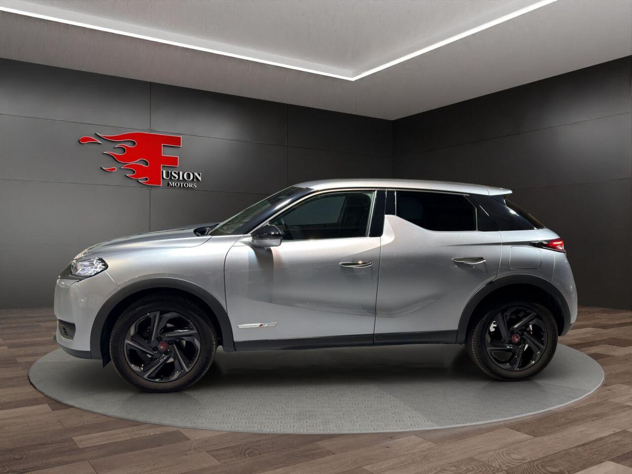 DS Automobiles DS 3 Crossback view 4