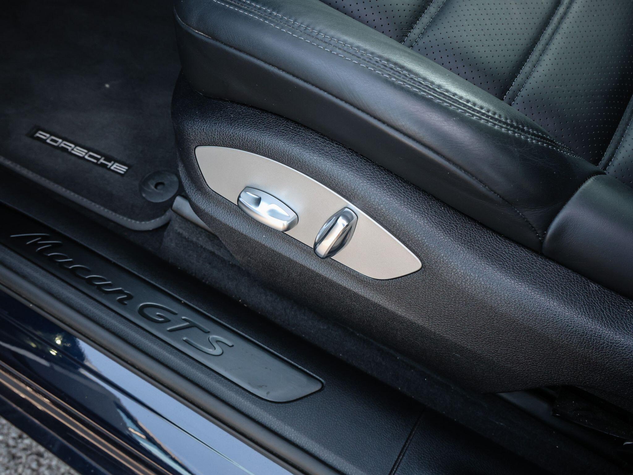 Porsche Macan view 59