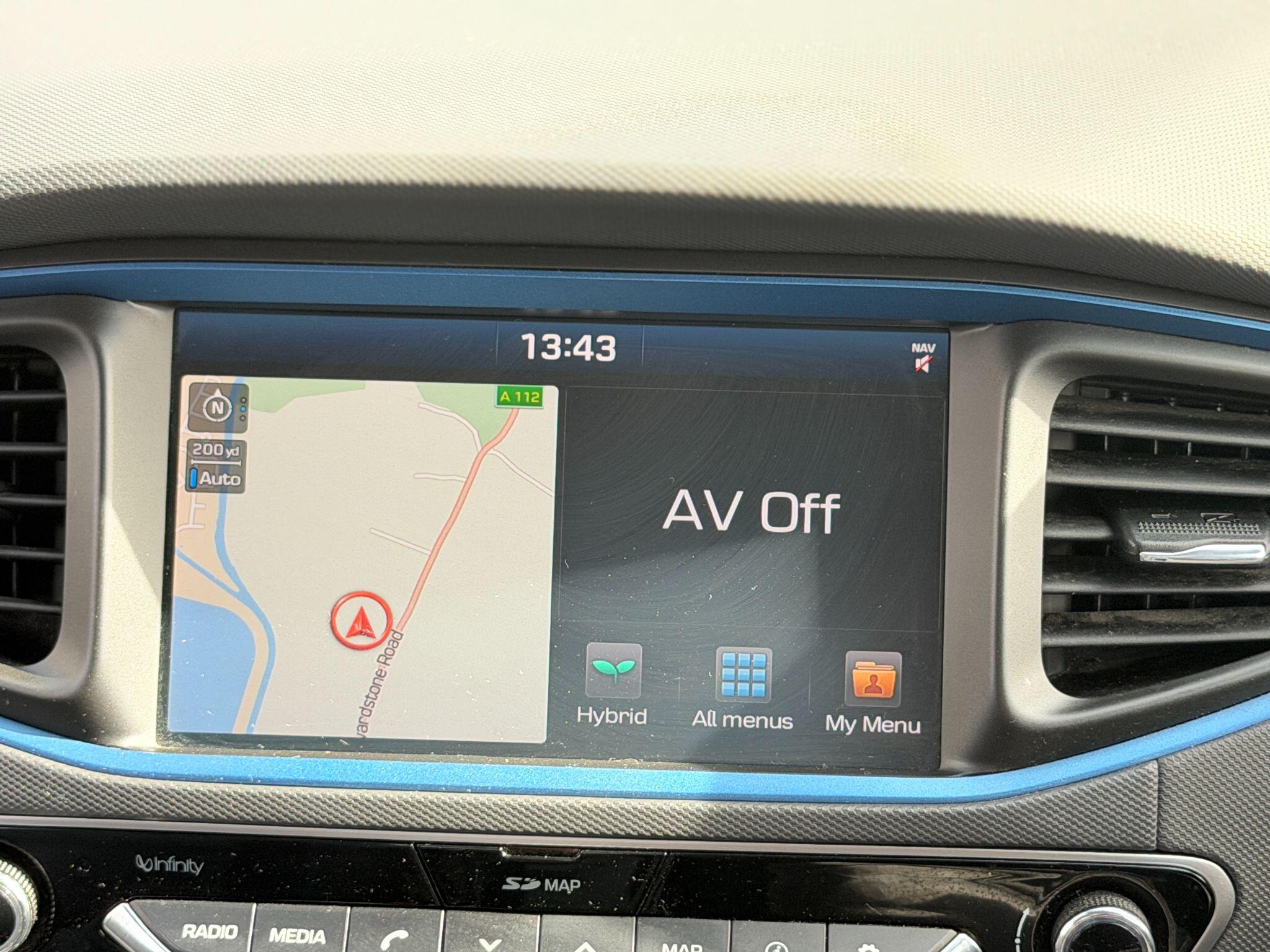 Hyundai Ioniq view 43