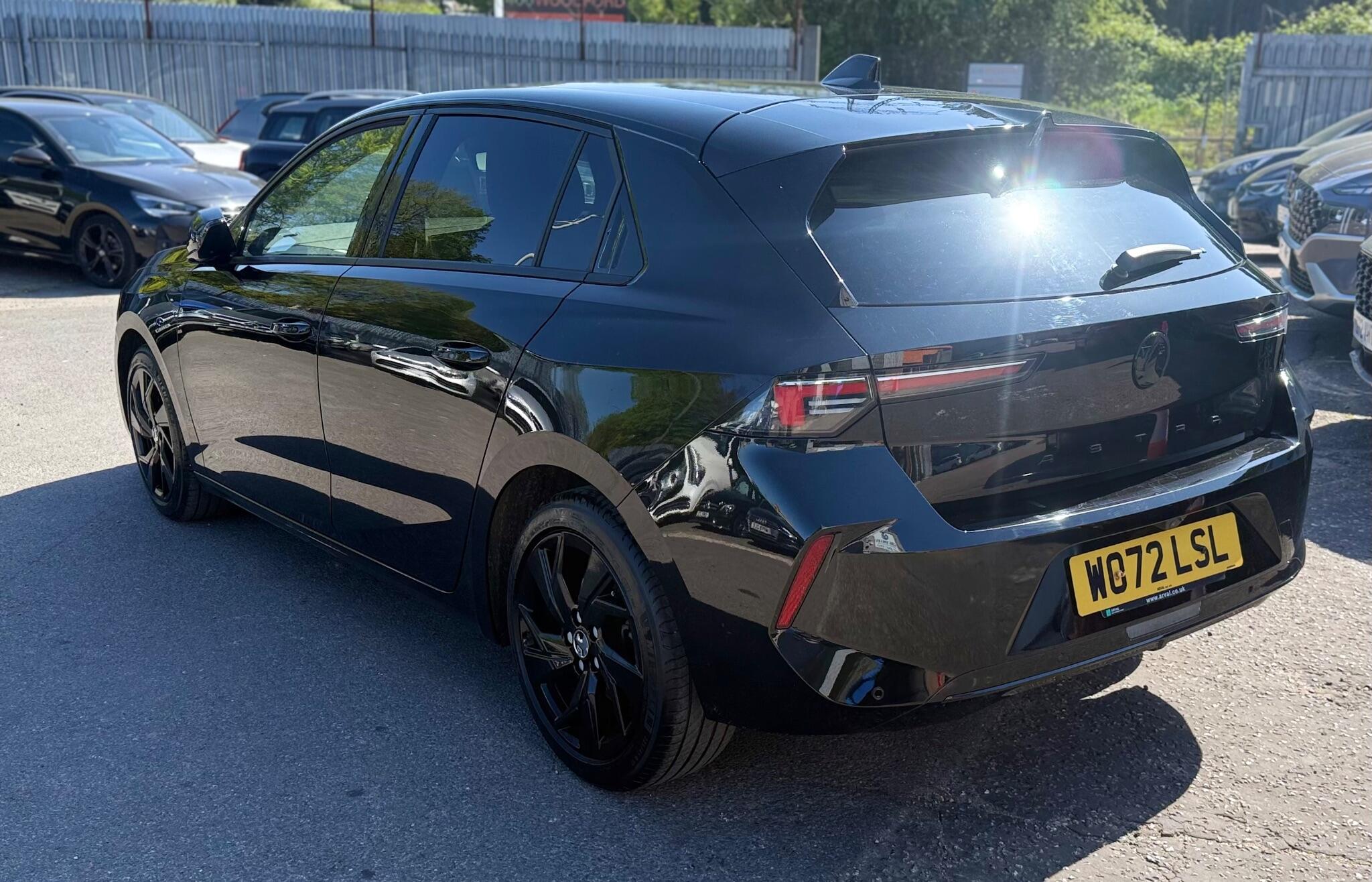Vauxhall Astra view 3