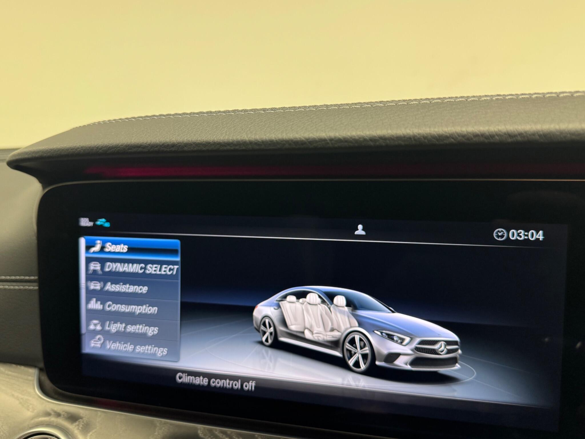 Mercedes-Benz CLS view 25