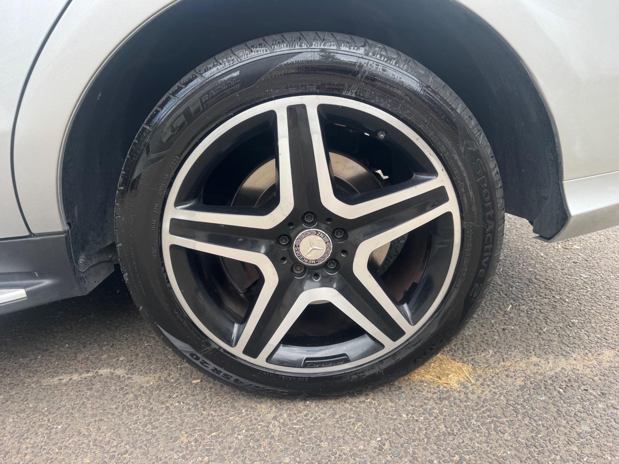 Mercedes-Benz Gle view 41