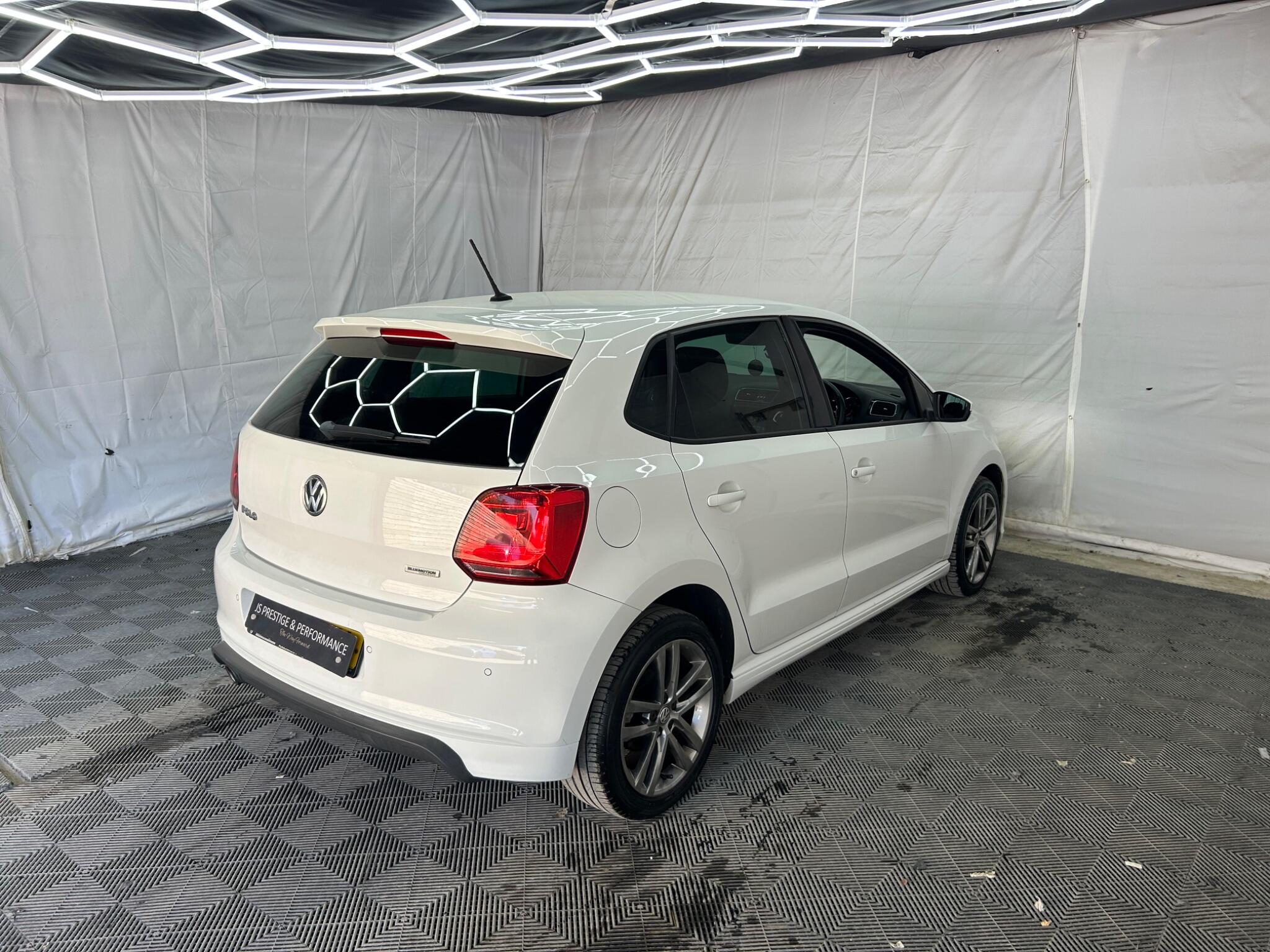 Volkswagen Polo view 9