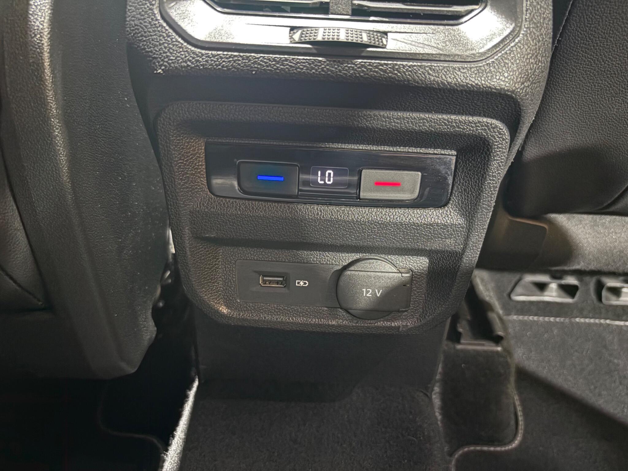 Volkswagen Tiguan view 38