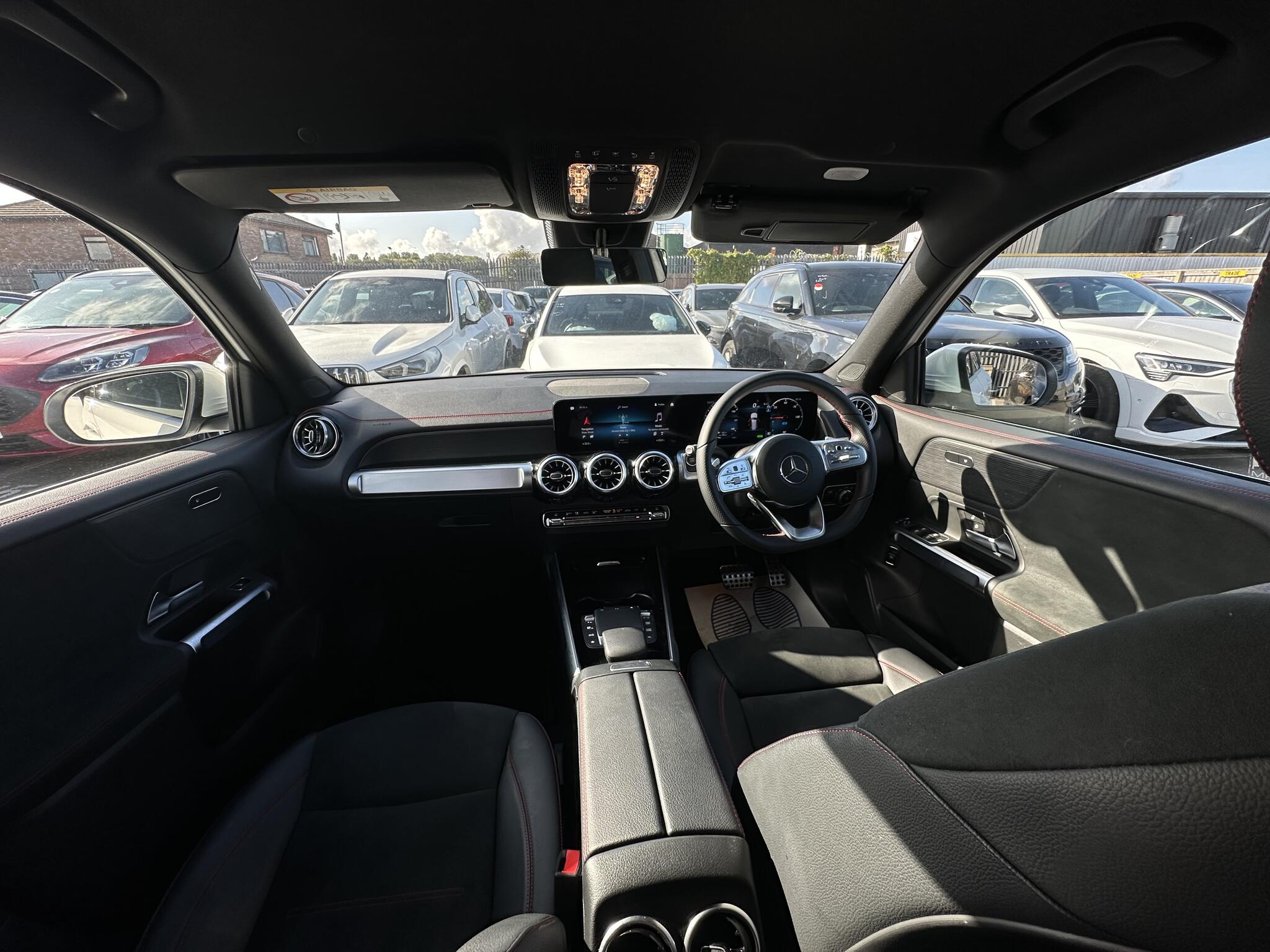 Mercedes-Benz EQB view 20