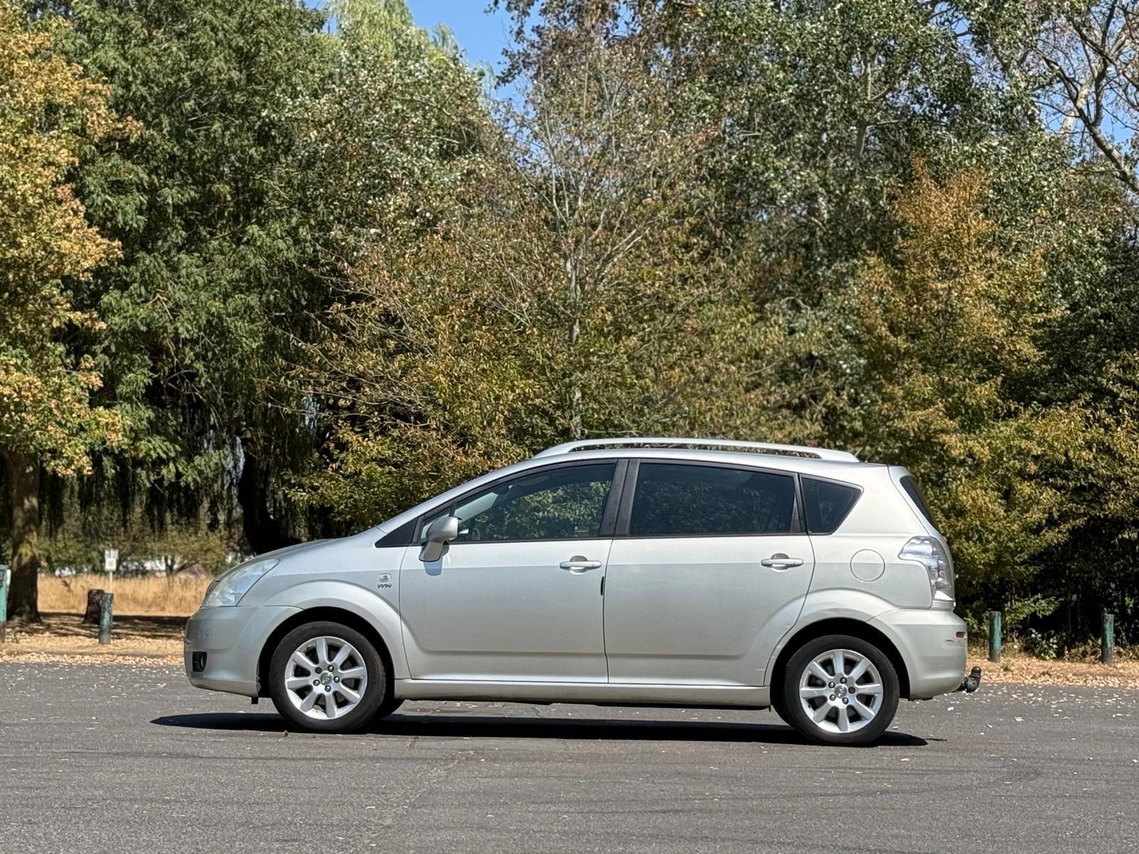 Toyota Corolla Verso view 9