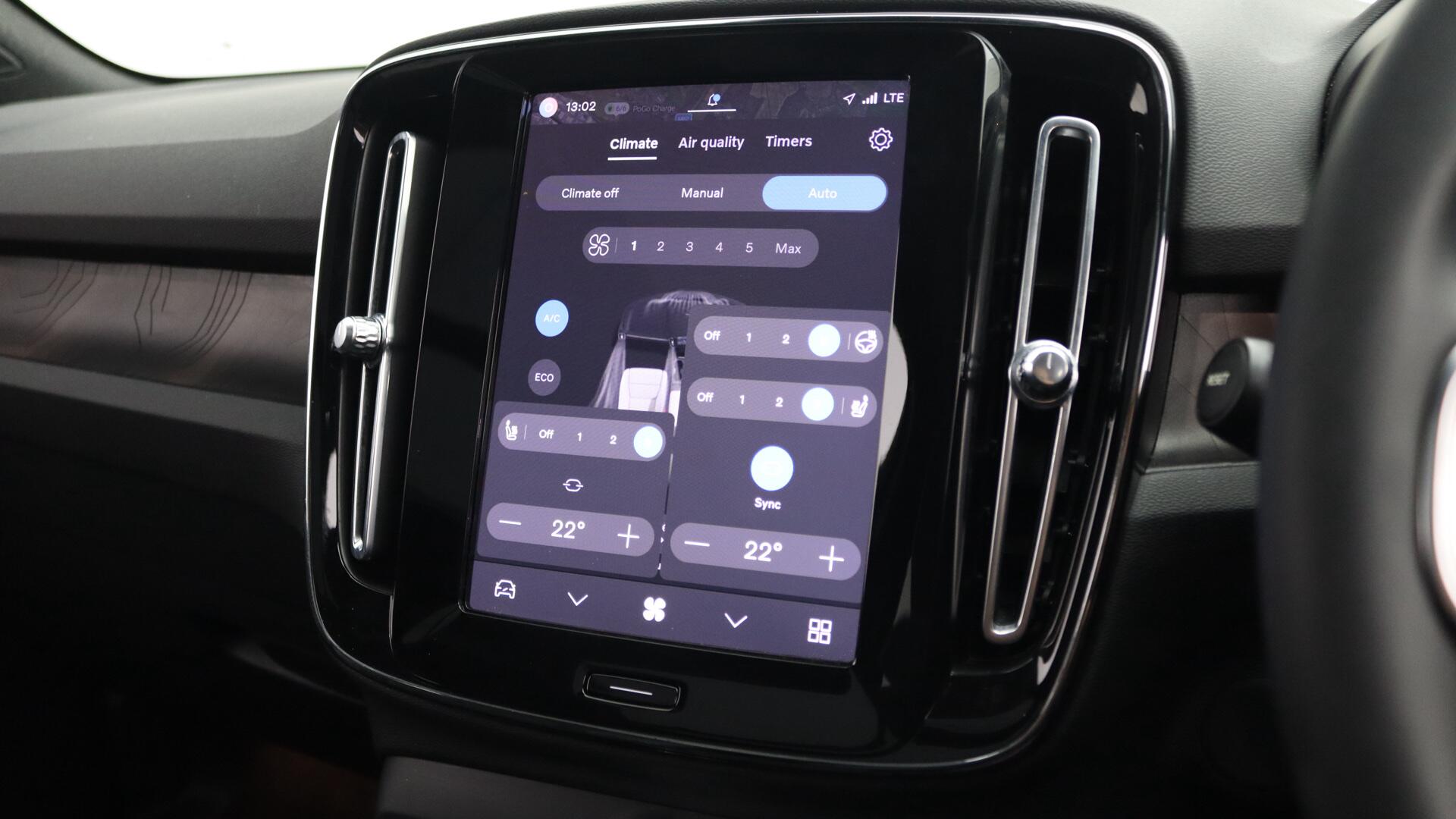 Volvo XC40 view 37