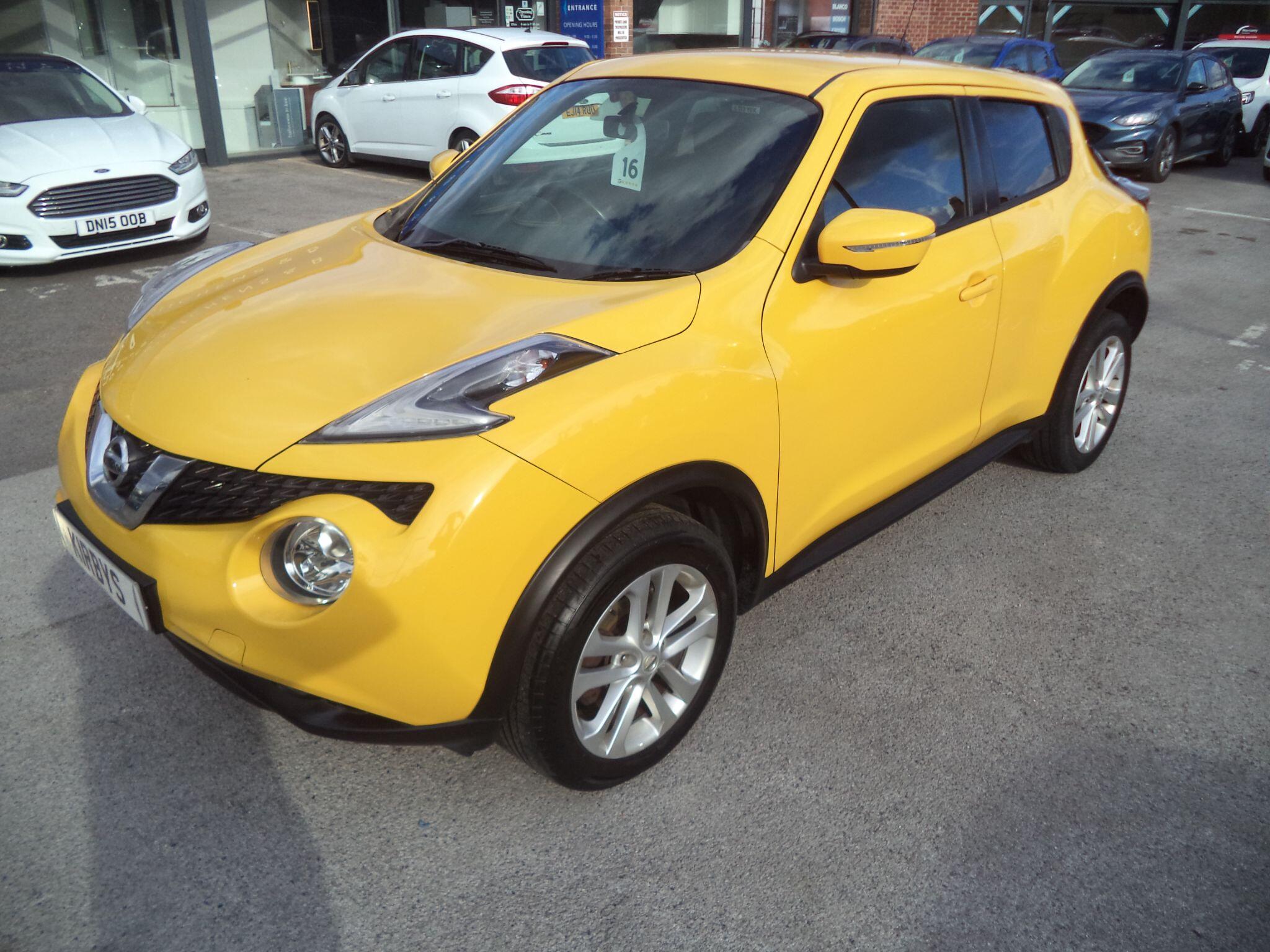 2014 Nissan Juke in Yellow for sale