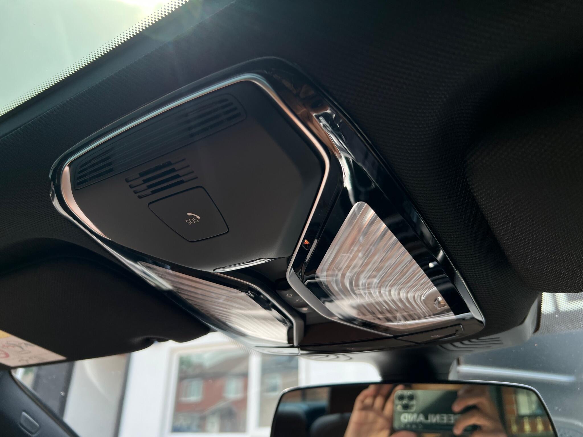 BMW 7 Series view 72