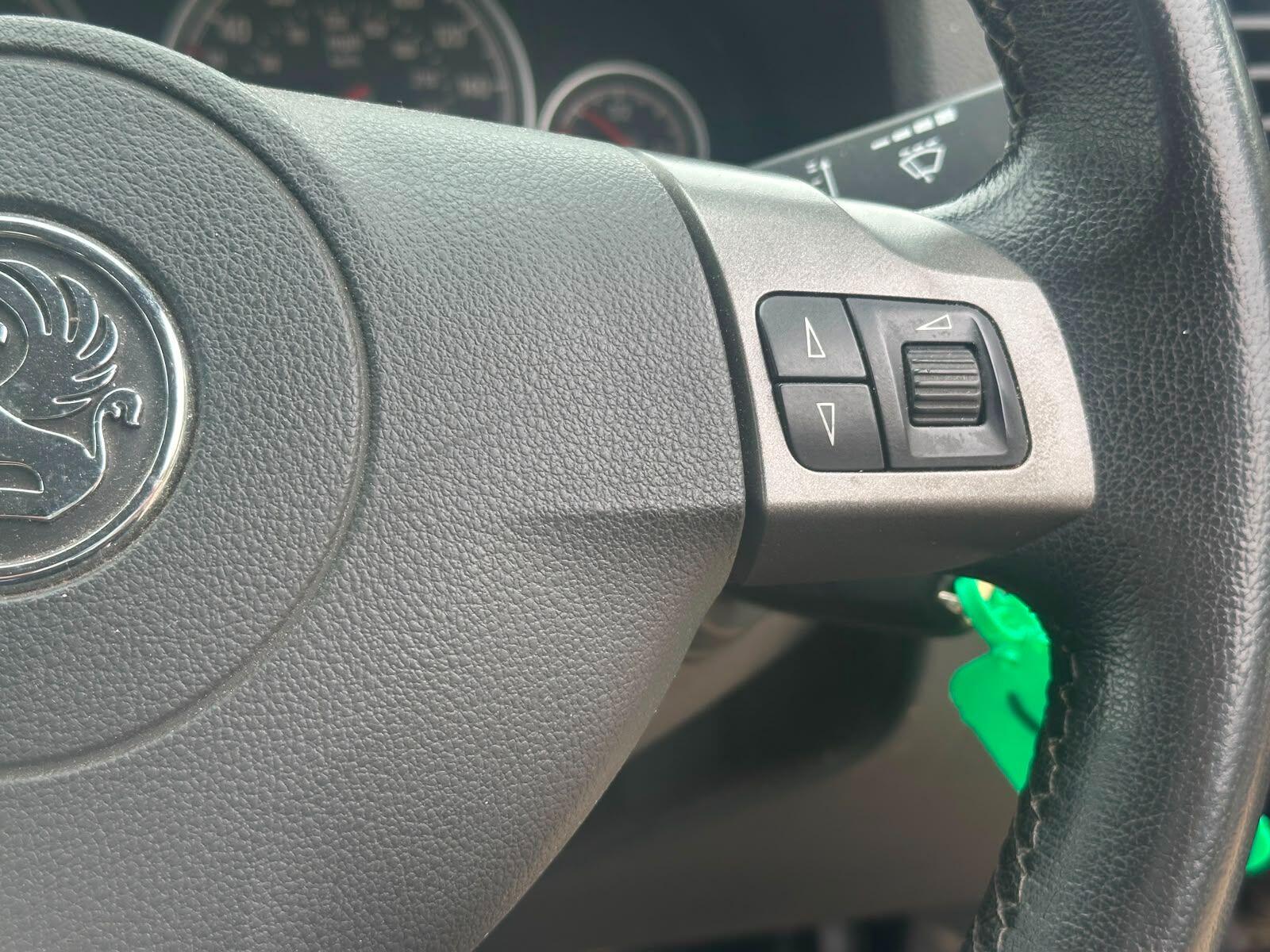 Vauxhall Vectra view 17