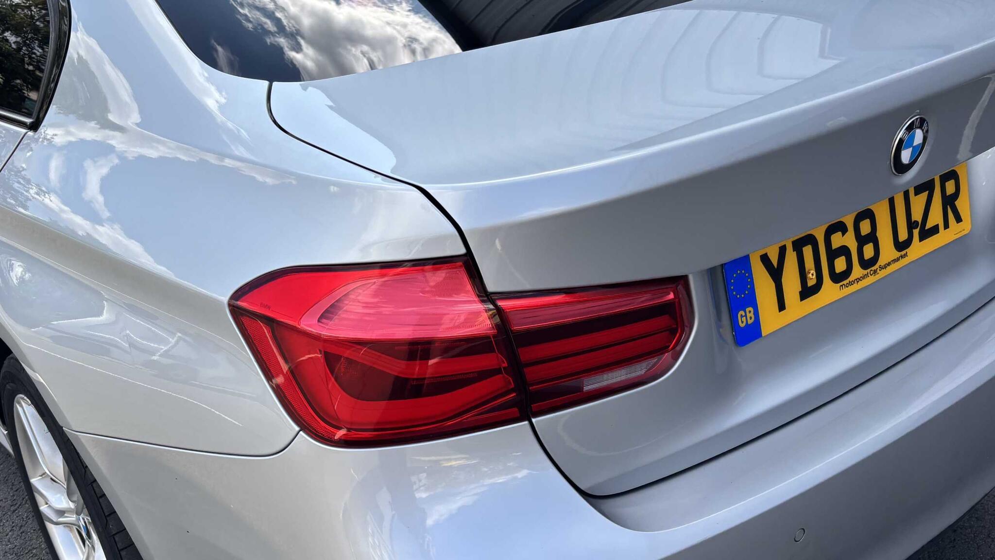 BMW 3 Series view 39