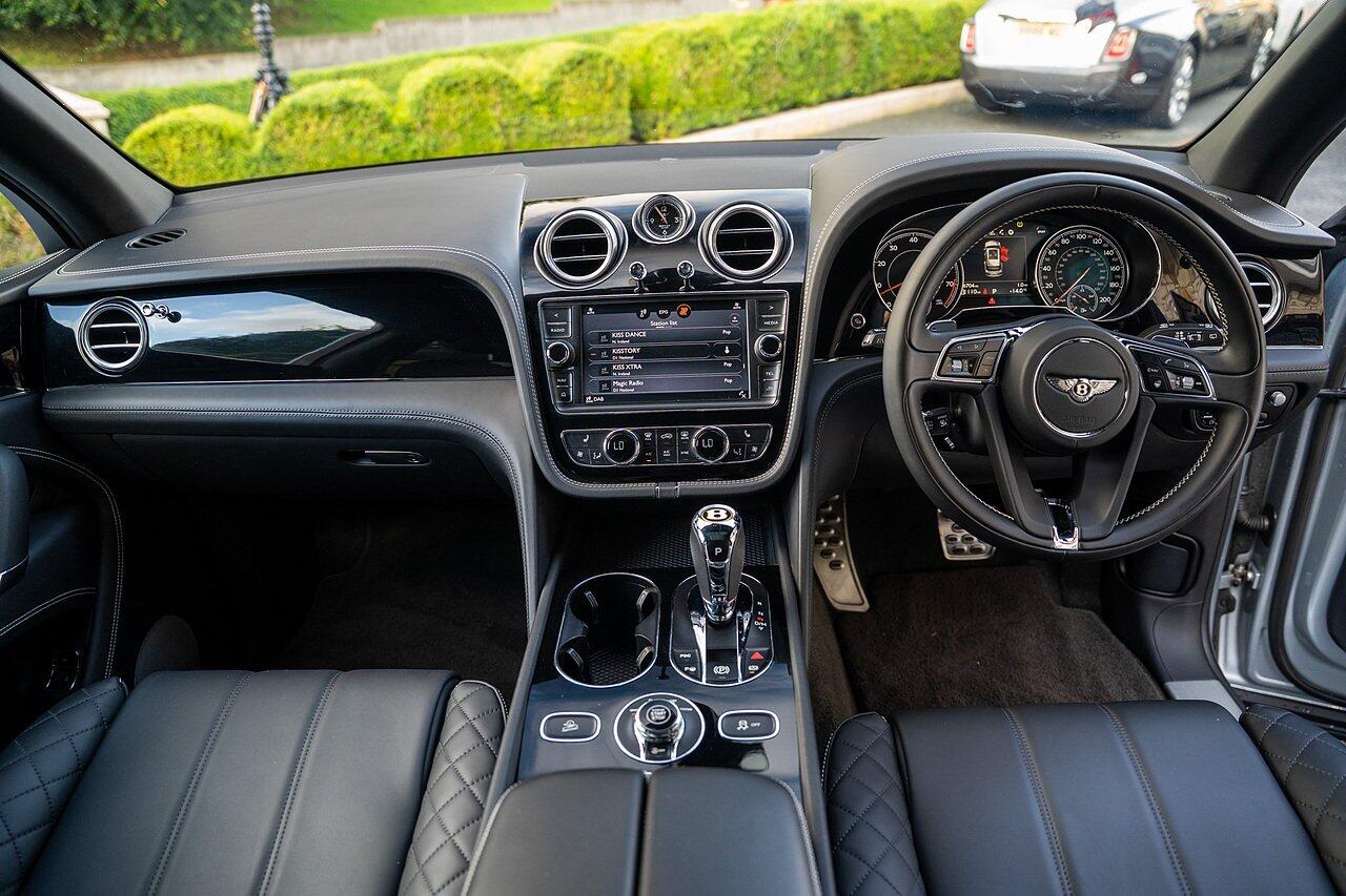 Bentley Bentayga view 69