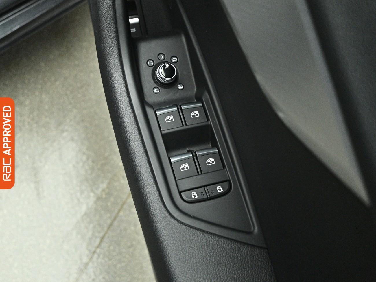 Audi A5 view 23