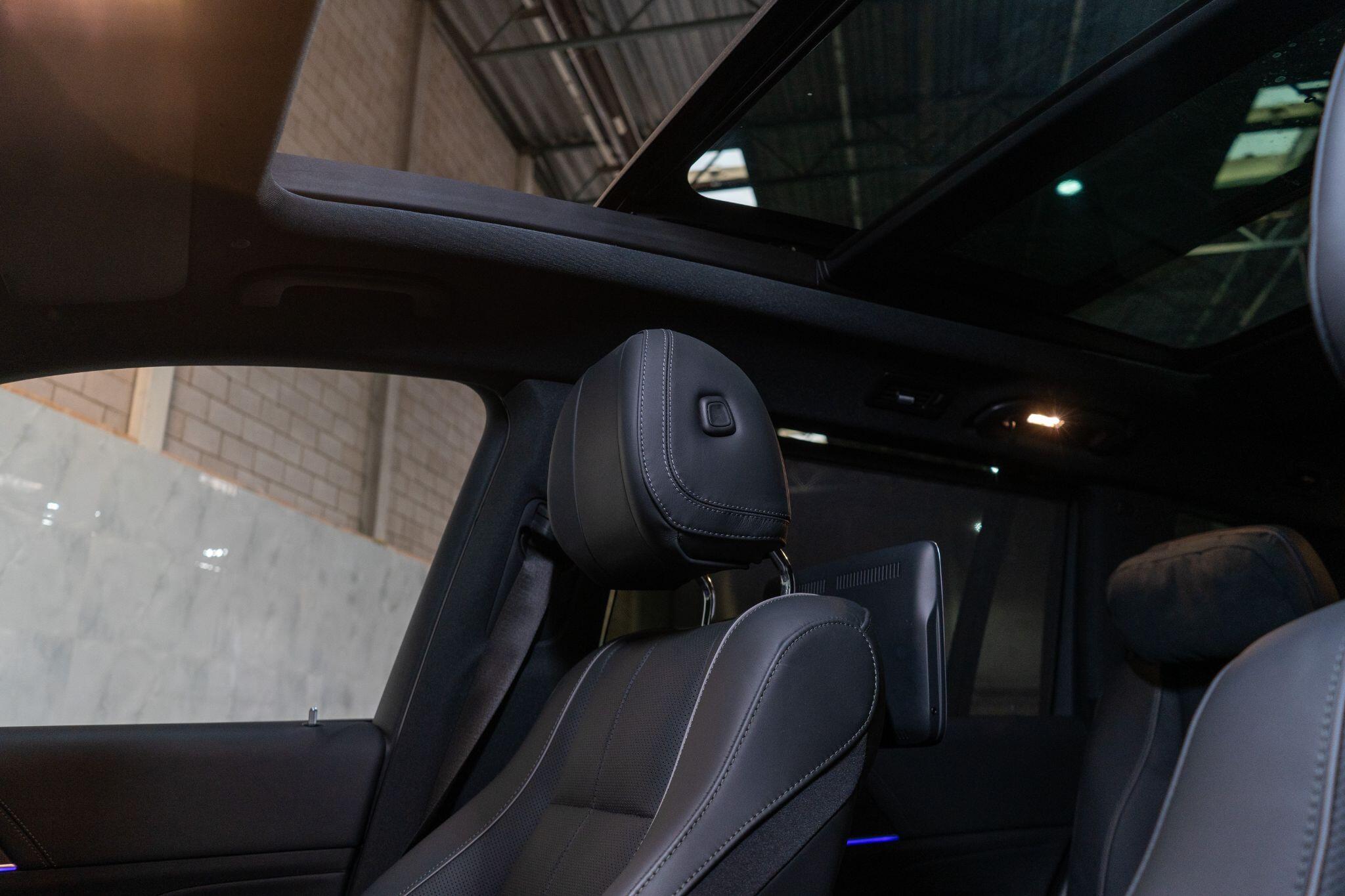 Mercedes-Benz GLS view 49