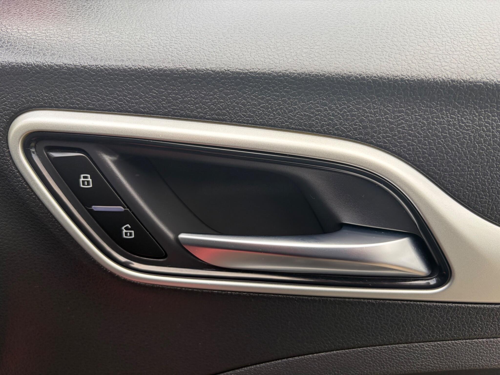 MG ZS view 62