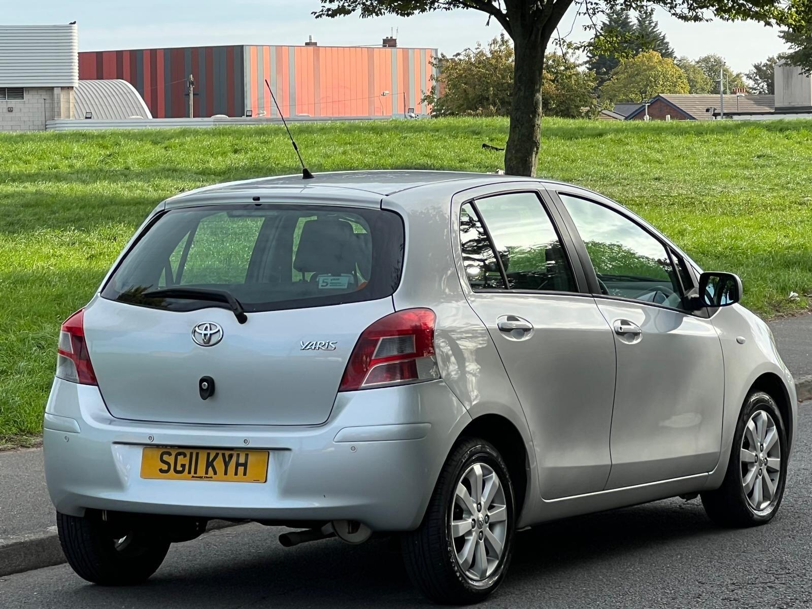 Toyota Yaris view 10