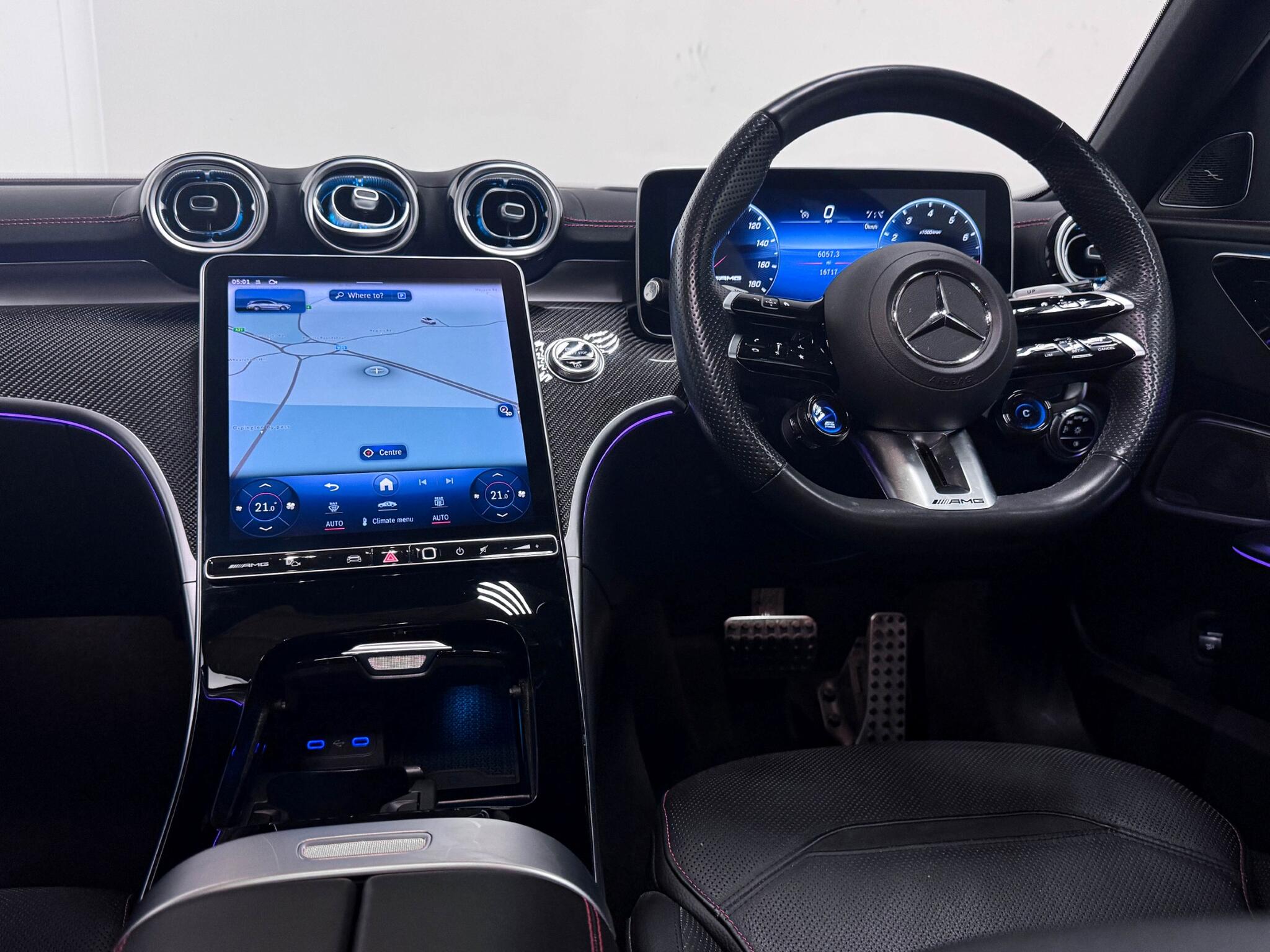 Mercedes-Benz C-Class view 13