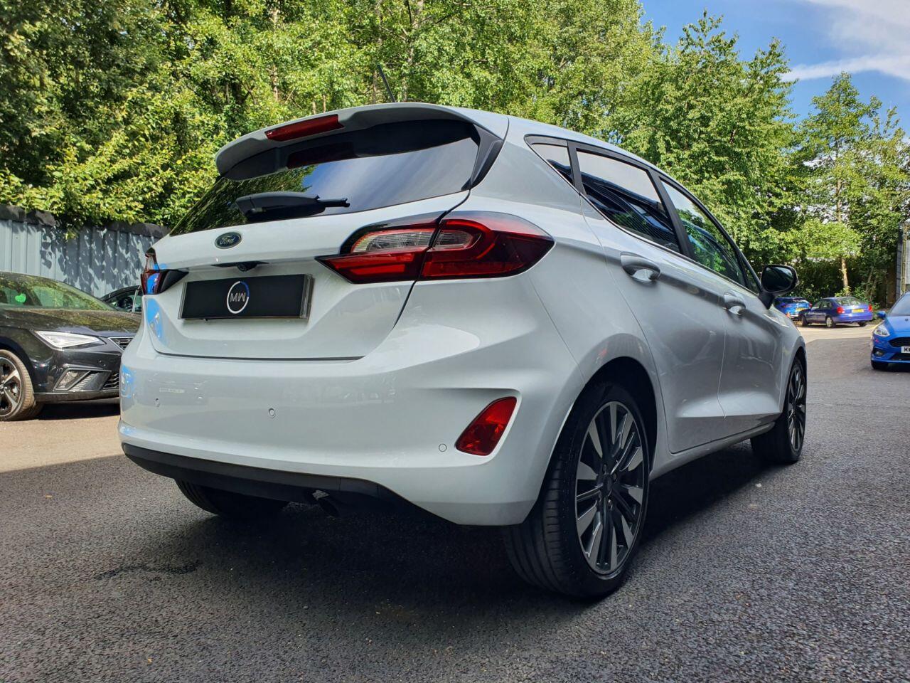 Ford Fiesta view 6