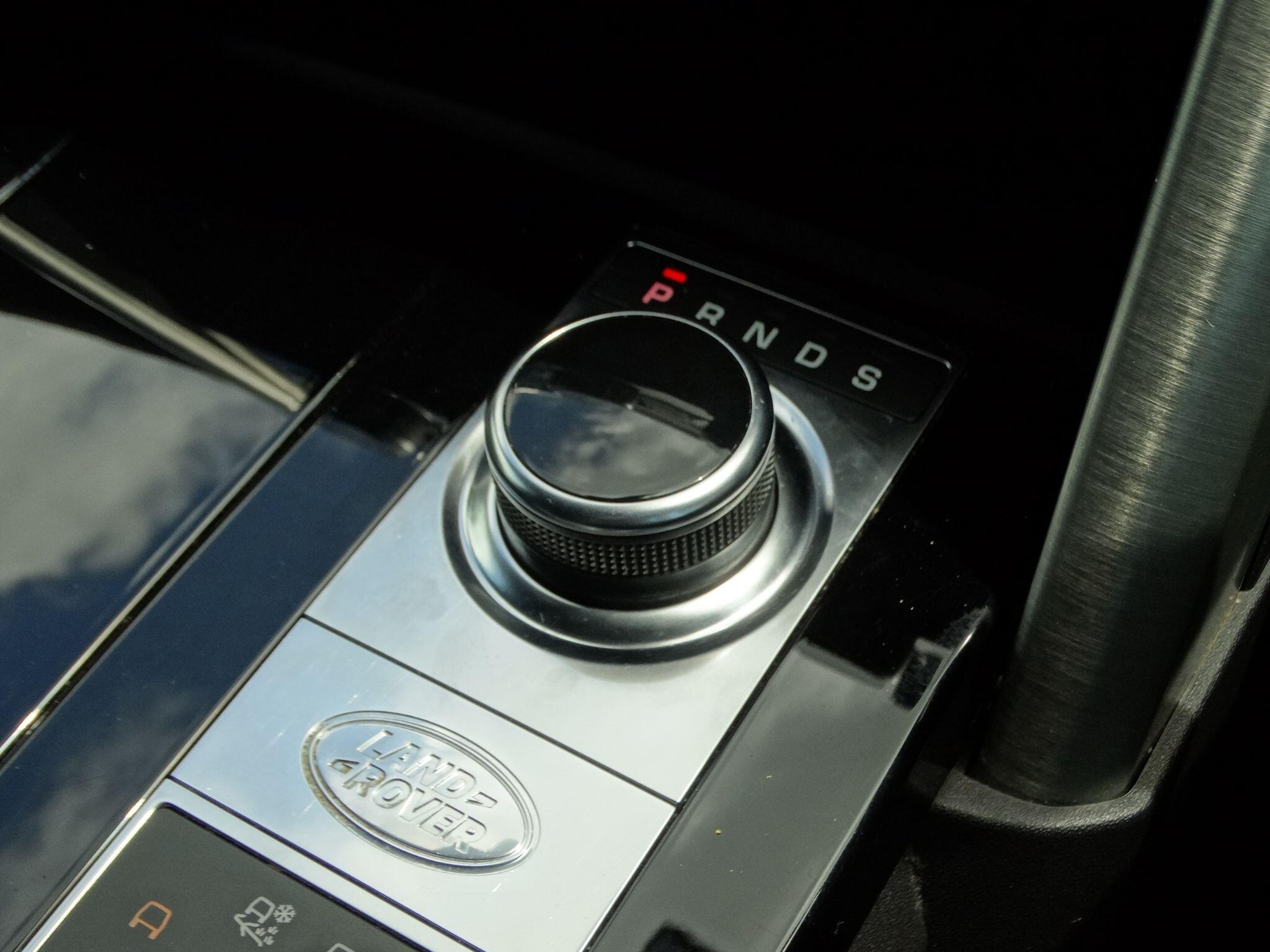 Land Rover Discovery 3 view 33