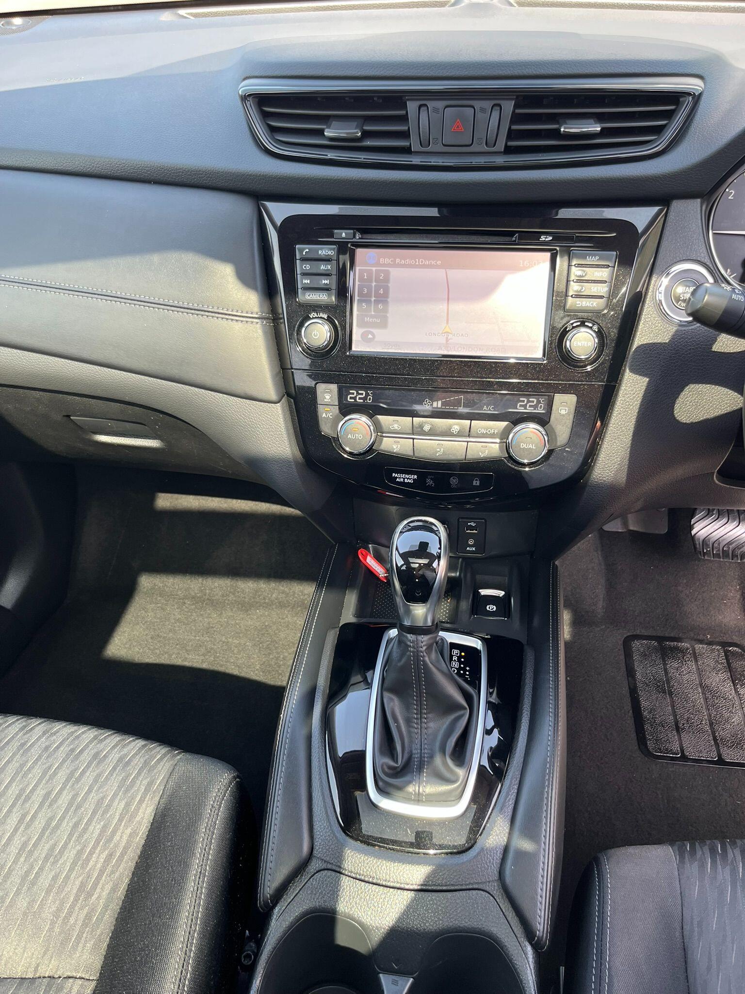Nissan X-Trail view 23