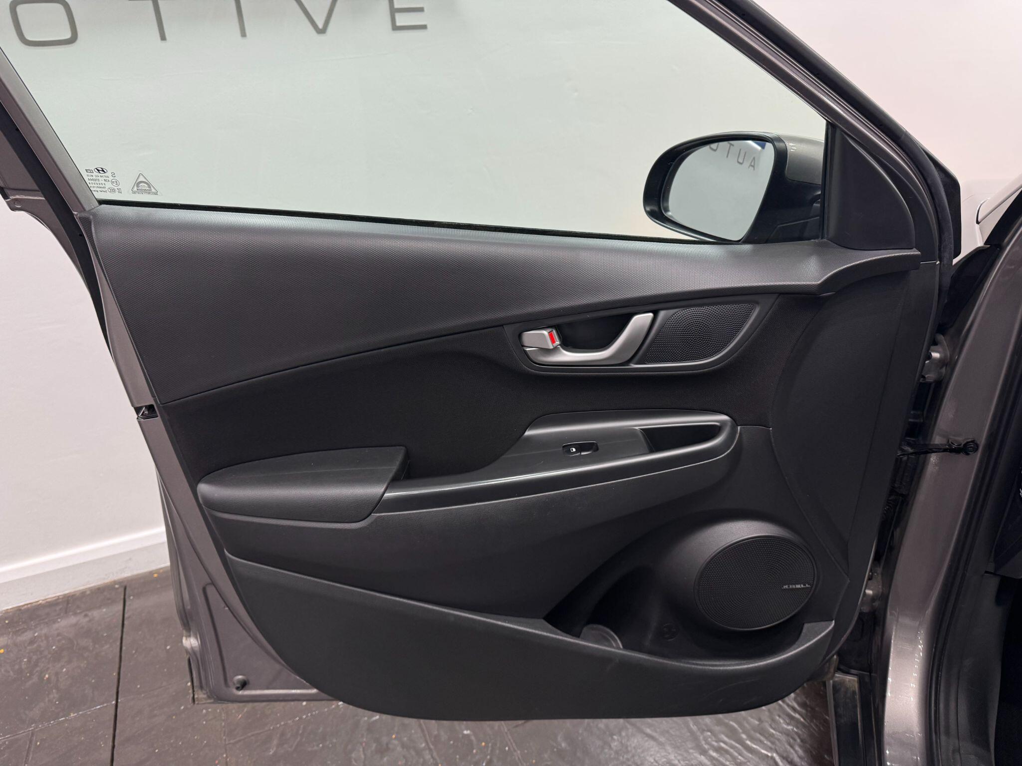 Hyundai Kona view 42