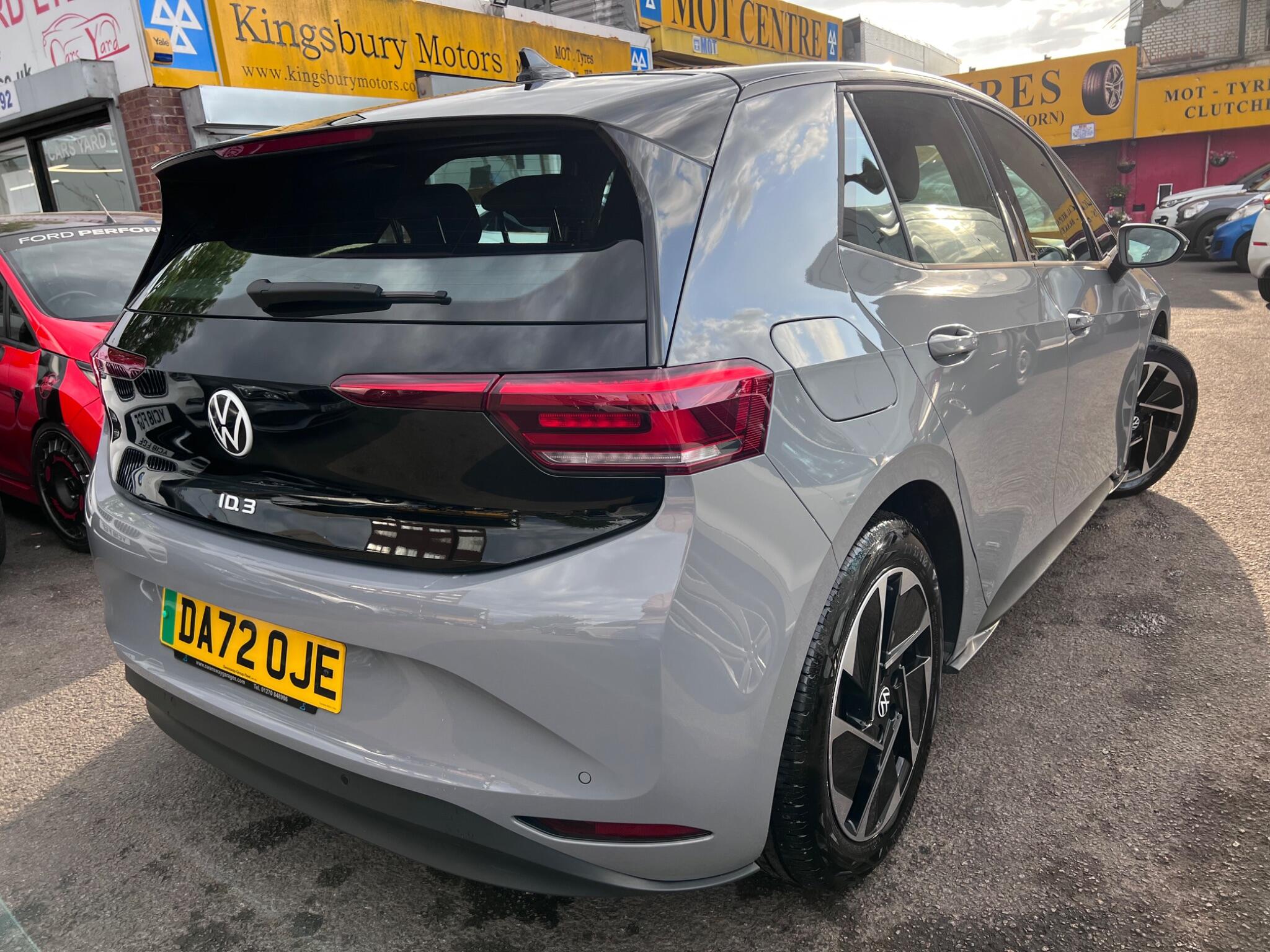 Volkswagen Id.3 view 14