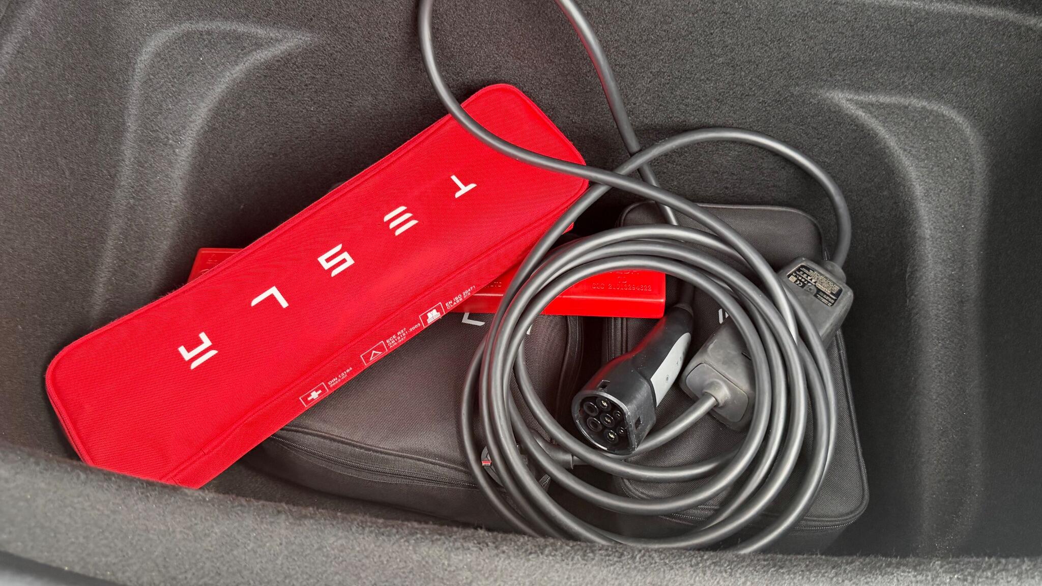 Tesla Model Y view 34