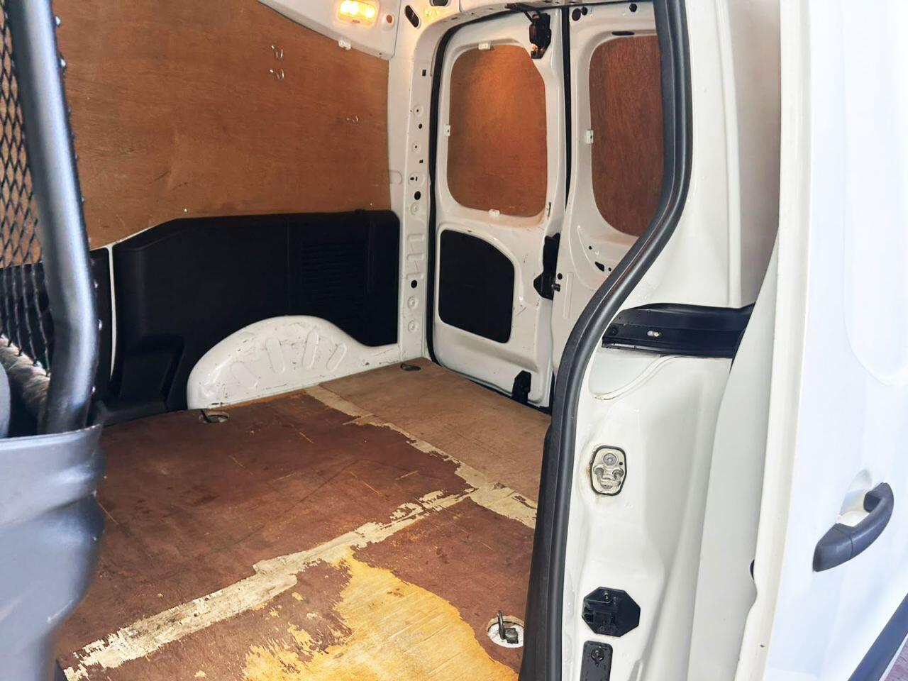 Peugeot Partner view 19