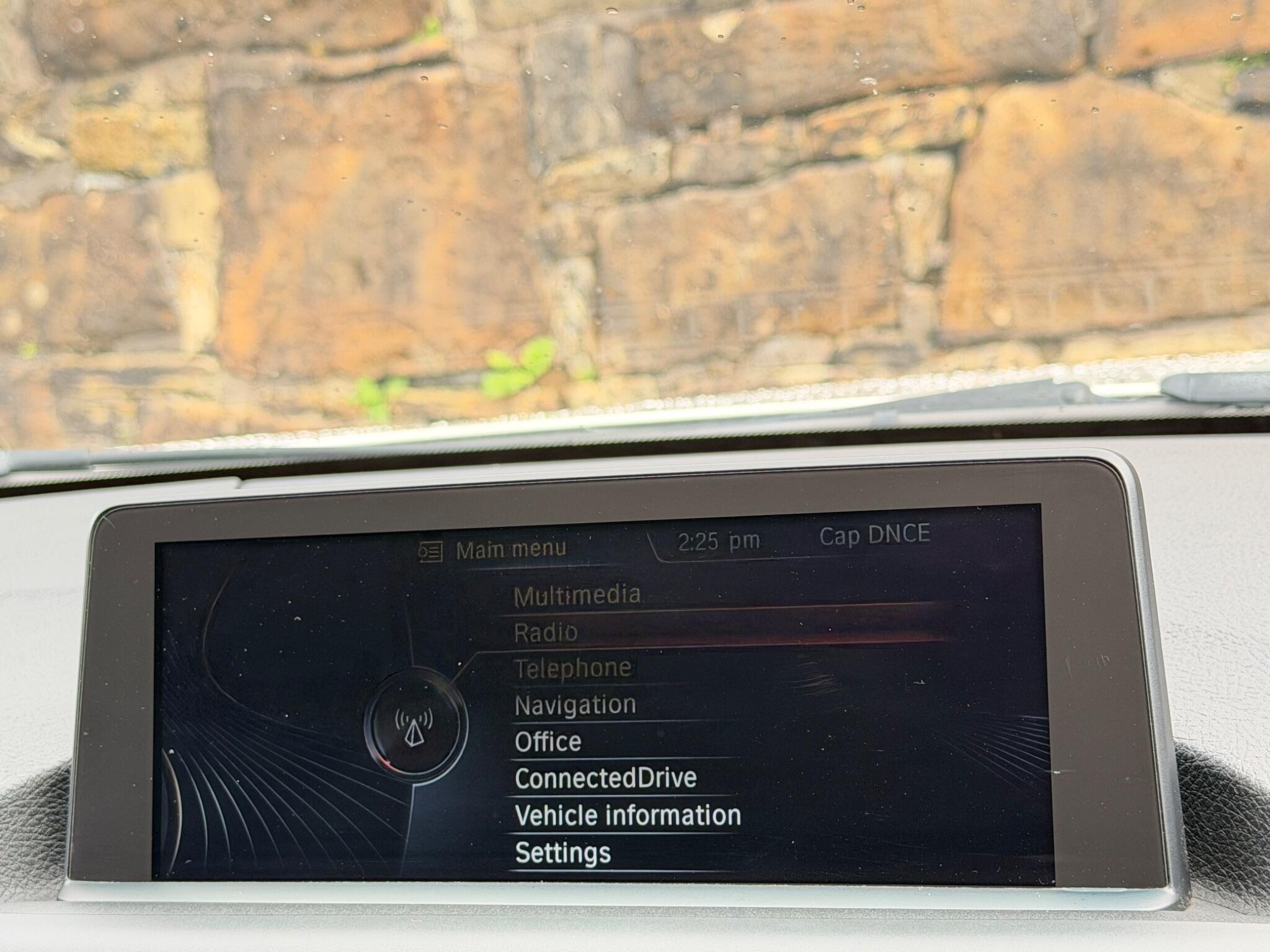 BMW 1 Series view 32